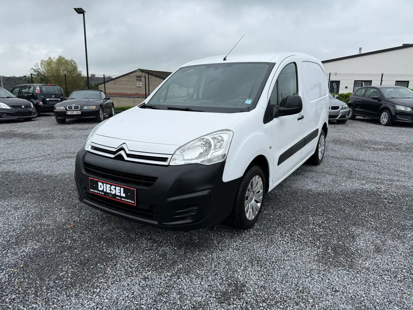Citroen Berlingo 1600CC HDI 75CV UTILITAIRE ANNEE 2017 GARANTIE!! Blanc - 1