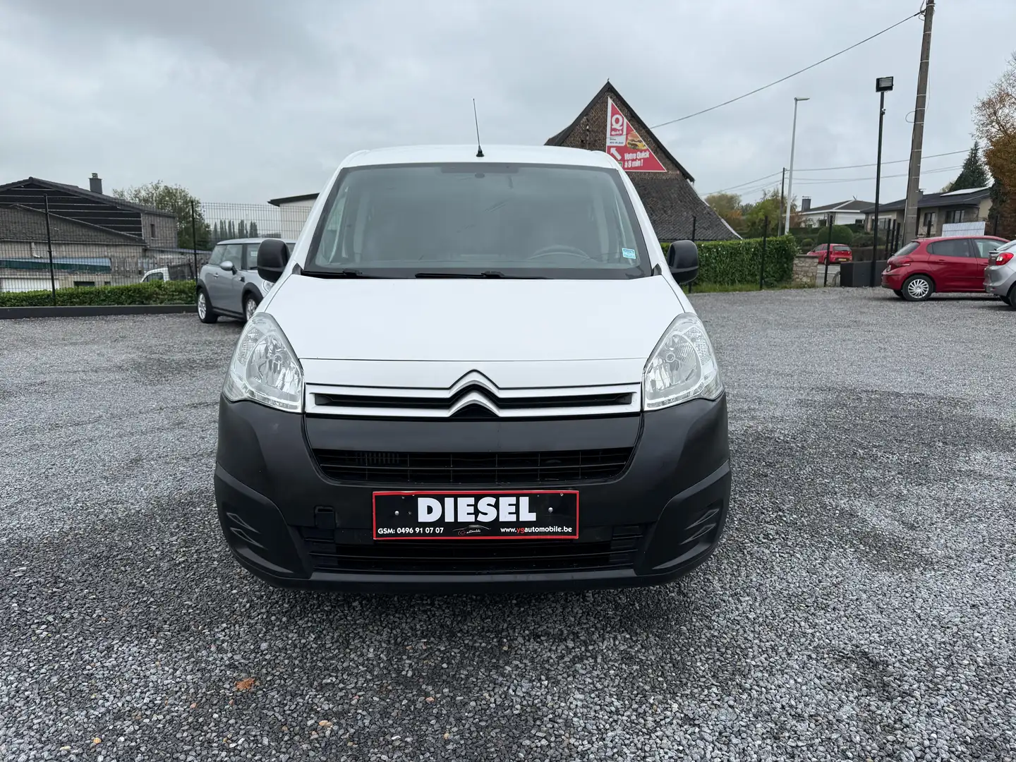 Citroen Berlingo 1600CC HDI 75CV UTILITAIRE ANNEE 2017 GARANTIE!! Blanc - 2
