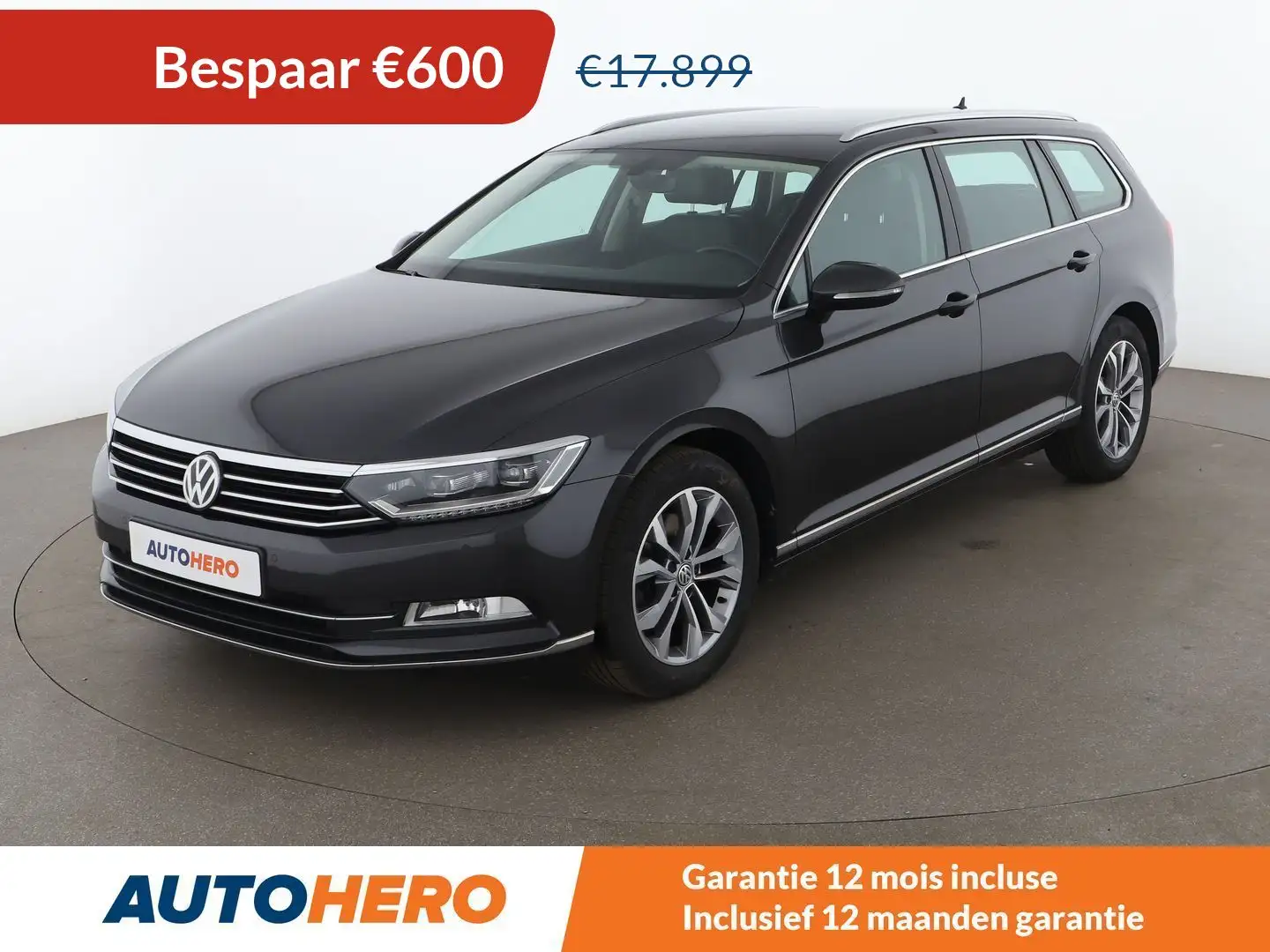 Volkswagen Passat 2.0 TDI Highline BlueMotion Zwart - 1