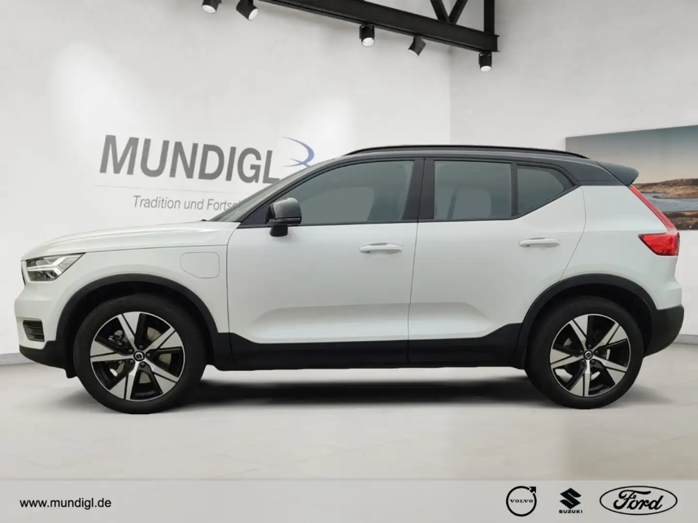 Volvo XC40 R Design Recharge Plug-In Hybrid 2WD T5 Twin Engin Weiß - 2