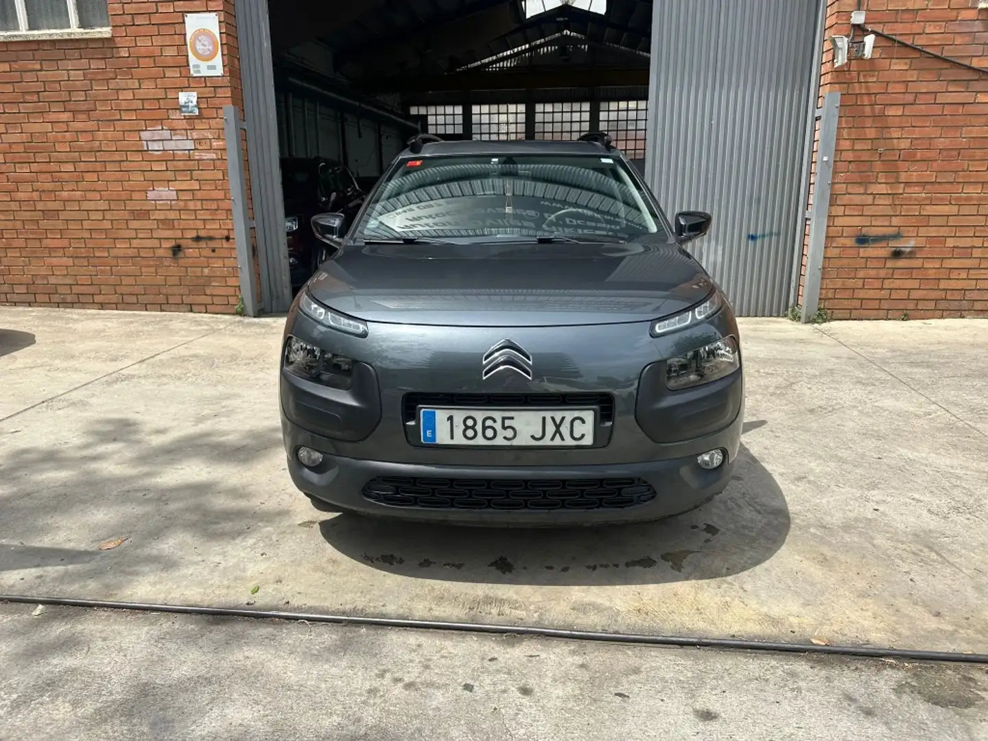 Citroen C4 Cactus 1.2 PureTech S&S Feel 110 Szürke - 2