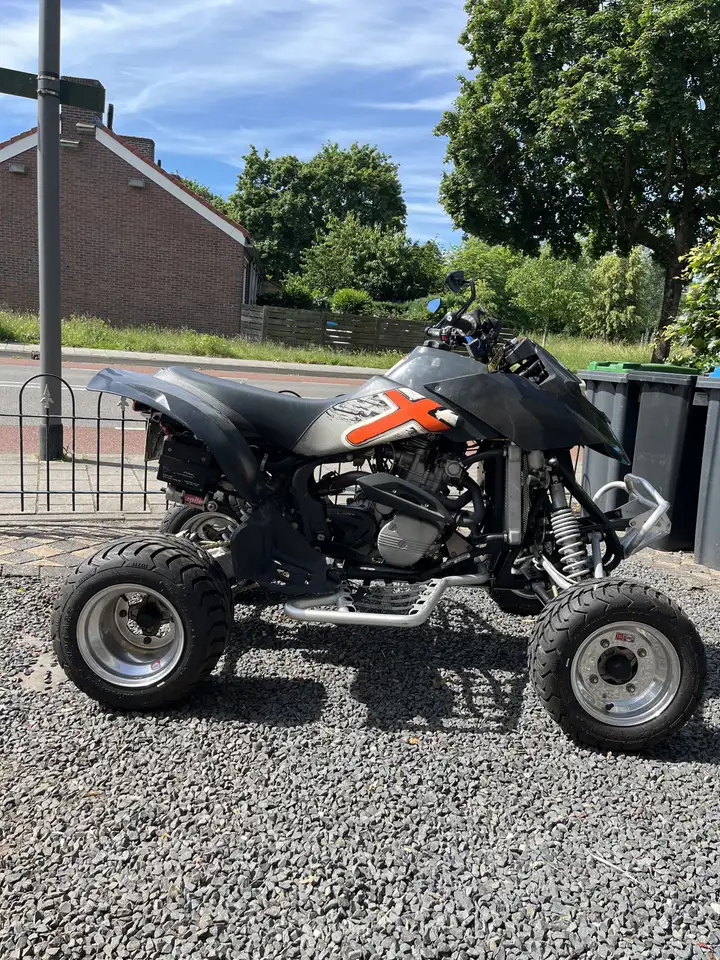 Bombardier DS 650