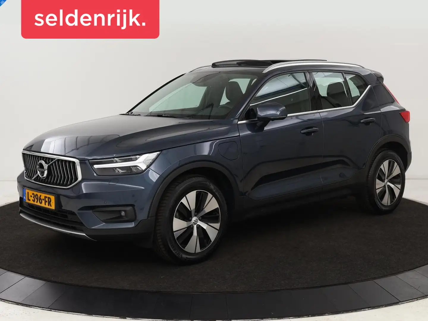 Volvo XC40 1.5 T5 Recharge Business Pro | Panoramadak | Stoel Blauw - 1