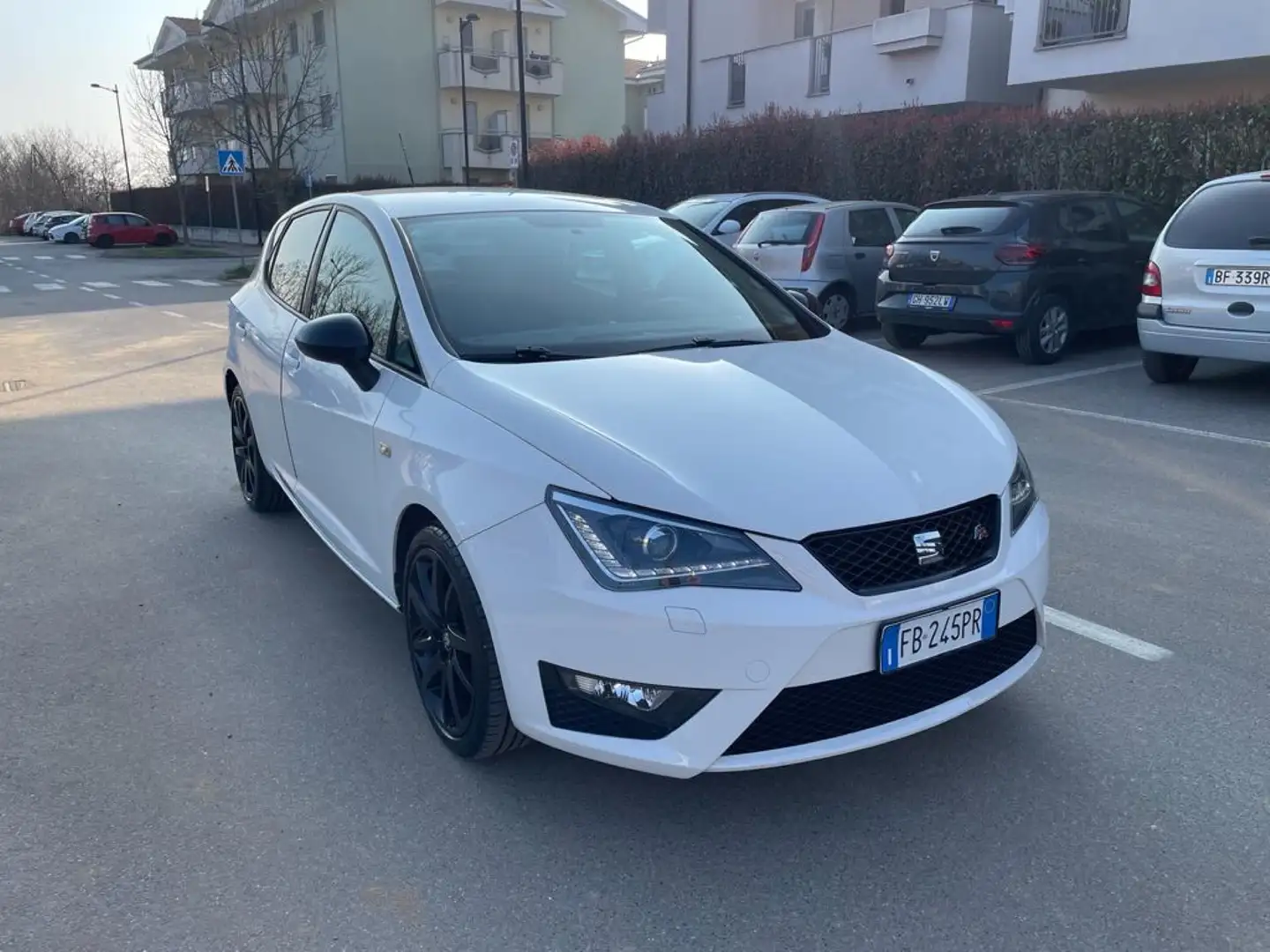 SEAT Ibiza 5p 1.2 tsi FR 90cv Bianco - 1