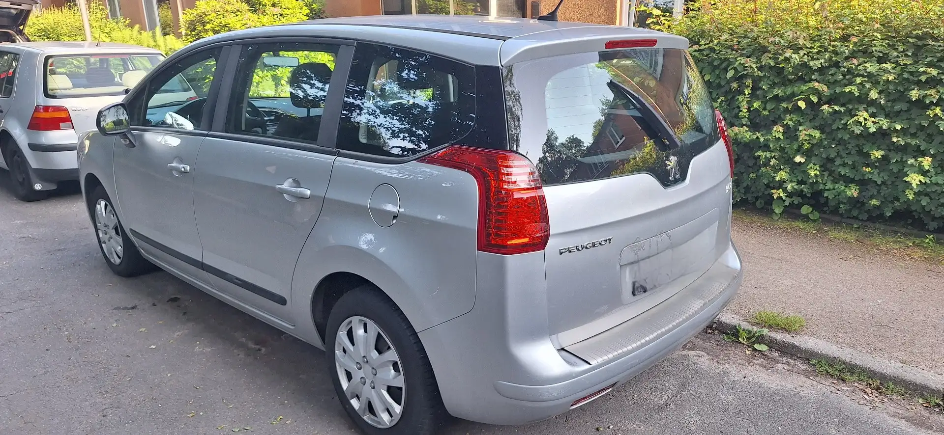 Peugeot 5008 155 THP Platinum - 1
