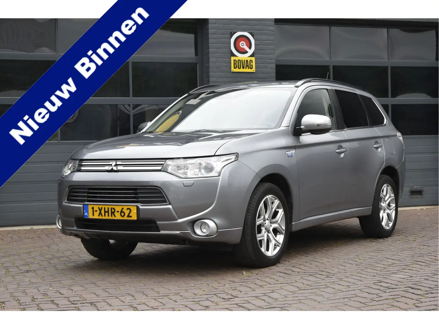 Mitsubishi Outlander 2.0 PHEV Instyle+ Grijs - 1