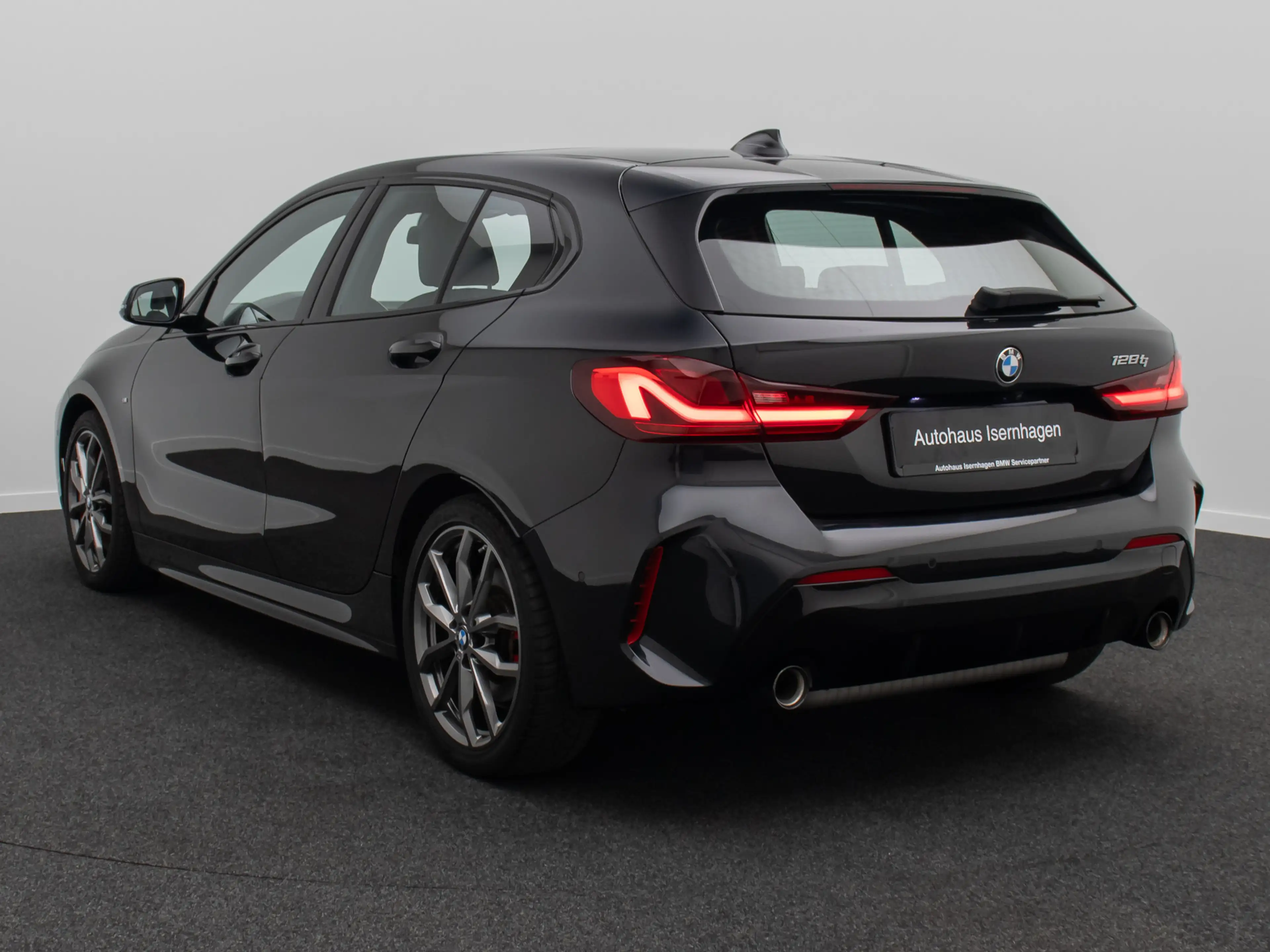 BMW 128 M Sport HUD DAB Panorama HiFi Kamera Leder — photo 9