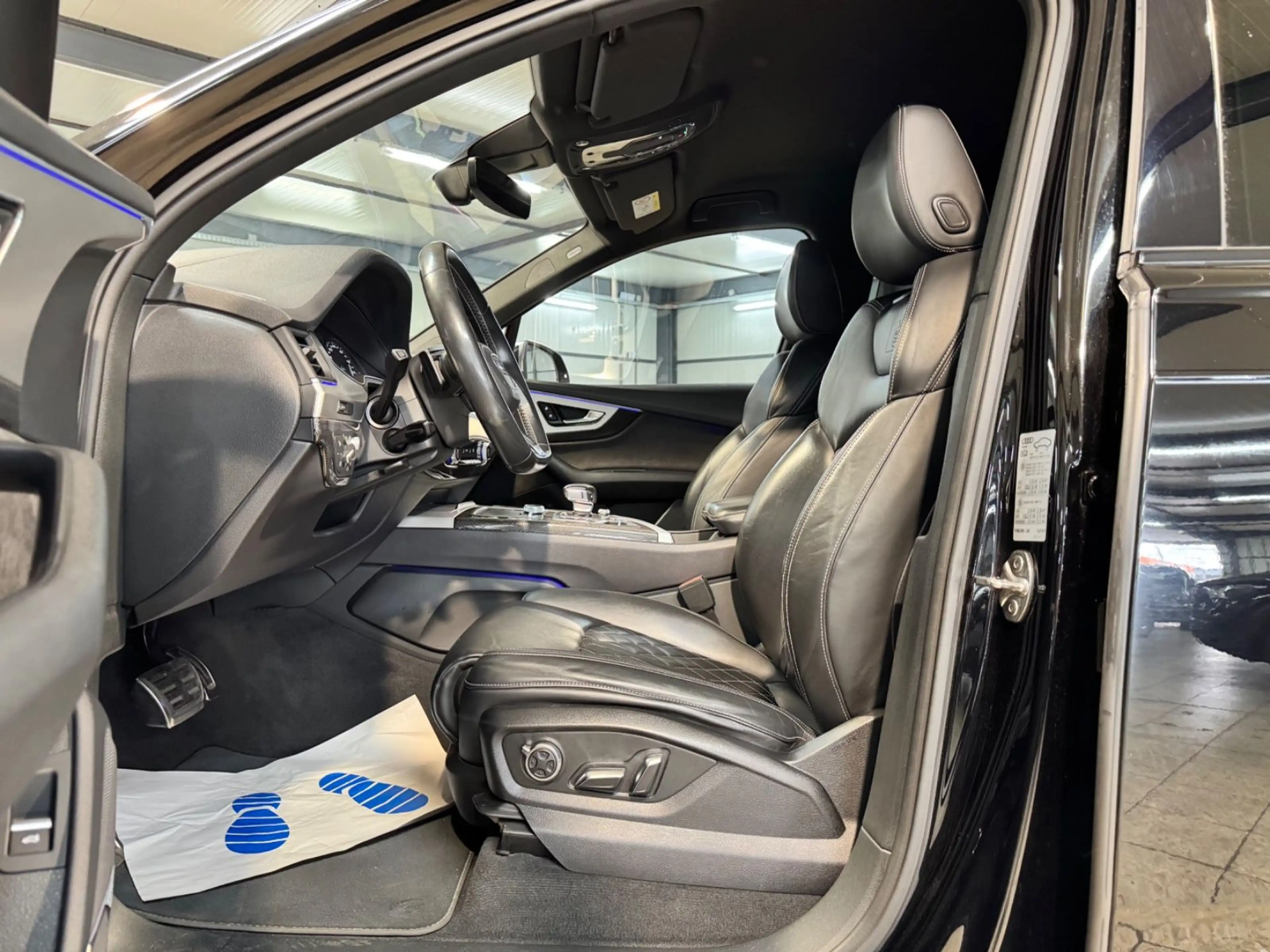 Audi SQ7 7SITZ*#SITZE*BOSE*STHZ*ACC*HUD*MTRX*OPTK*UVM — photo 8