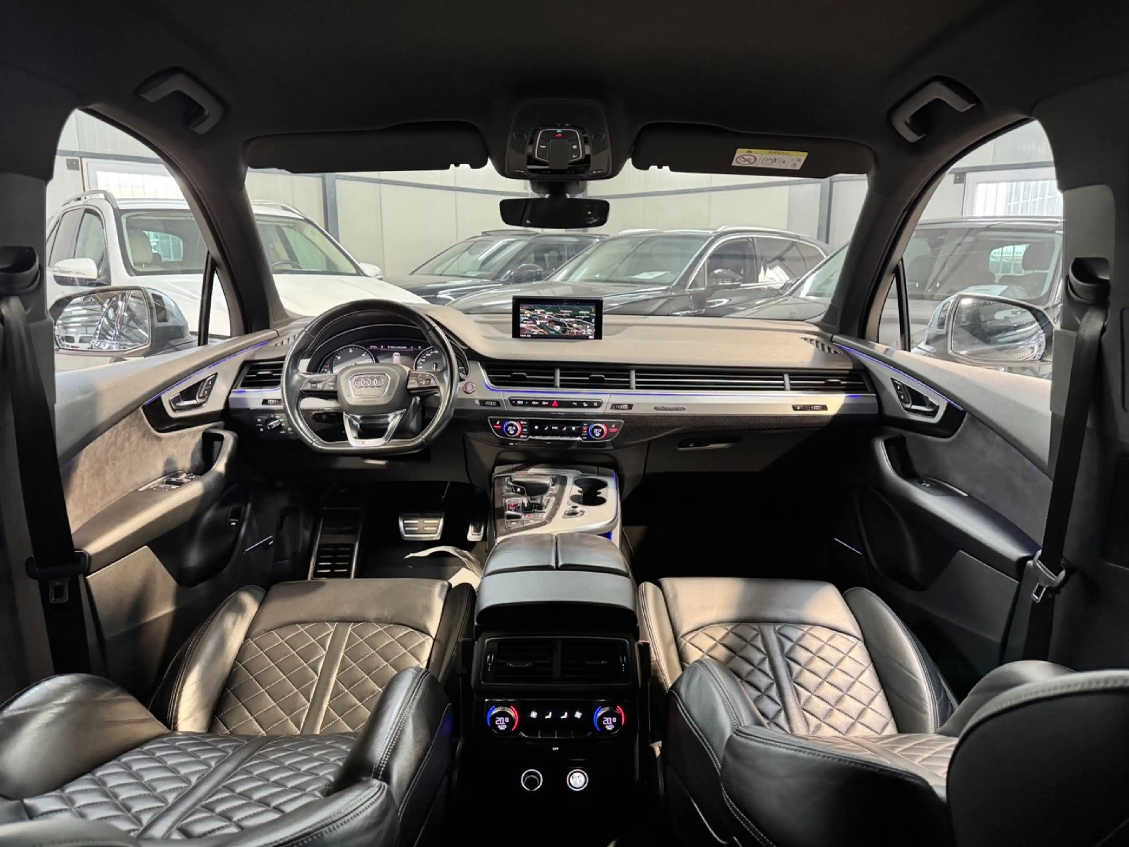 Audi SQ7 7SITZ*#SITZE*BOSE*STHZ*ACC*HUD*MTRX*OPTK*UVM — photo 11