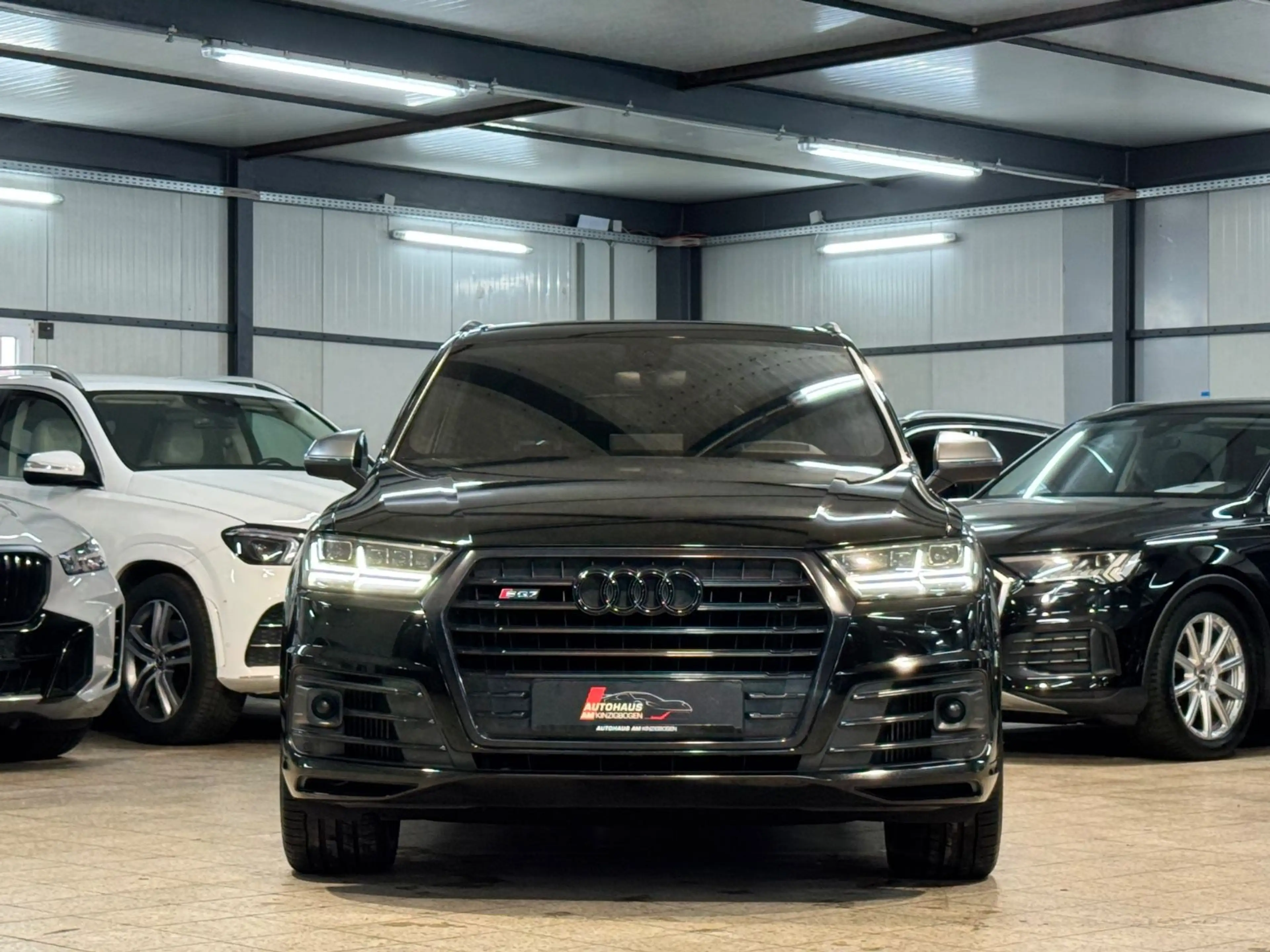 Audi SQ7 7SITZ*#SITZE*BOSE*STHZ*ACC*HUD*MTRX*OPTK*UVM — photo 2