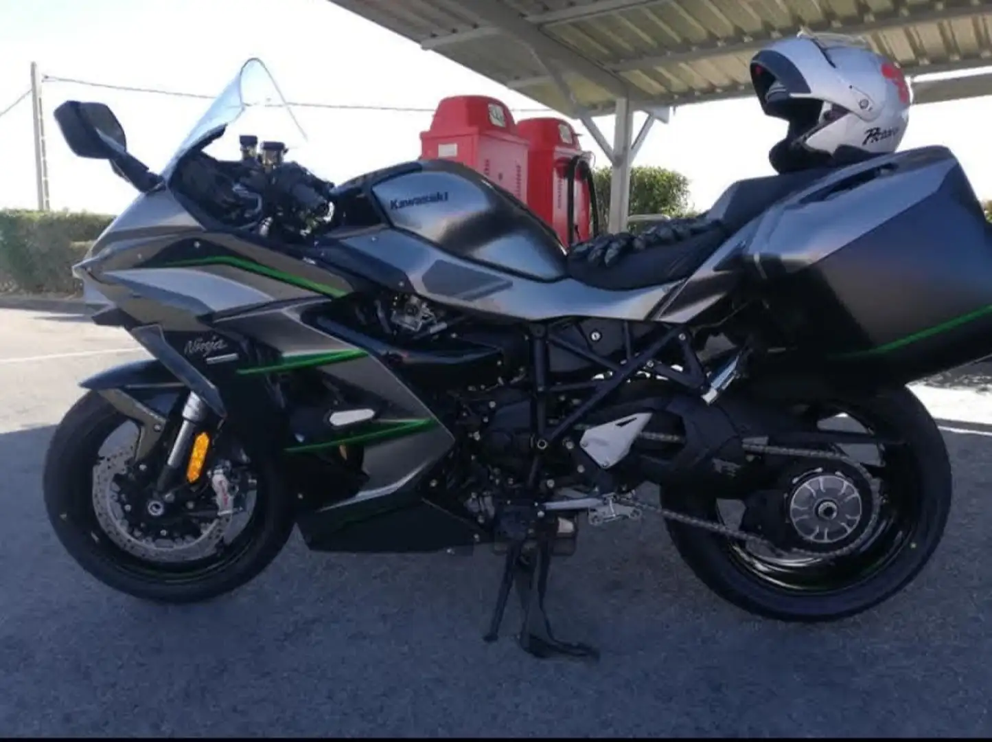 Kawasaki Ninja 1100SX SE SX SE + PLUS Plateado - 2