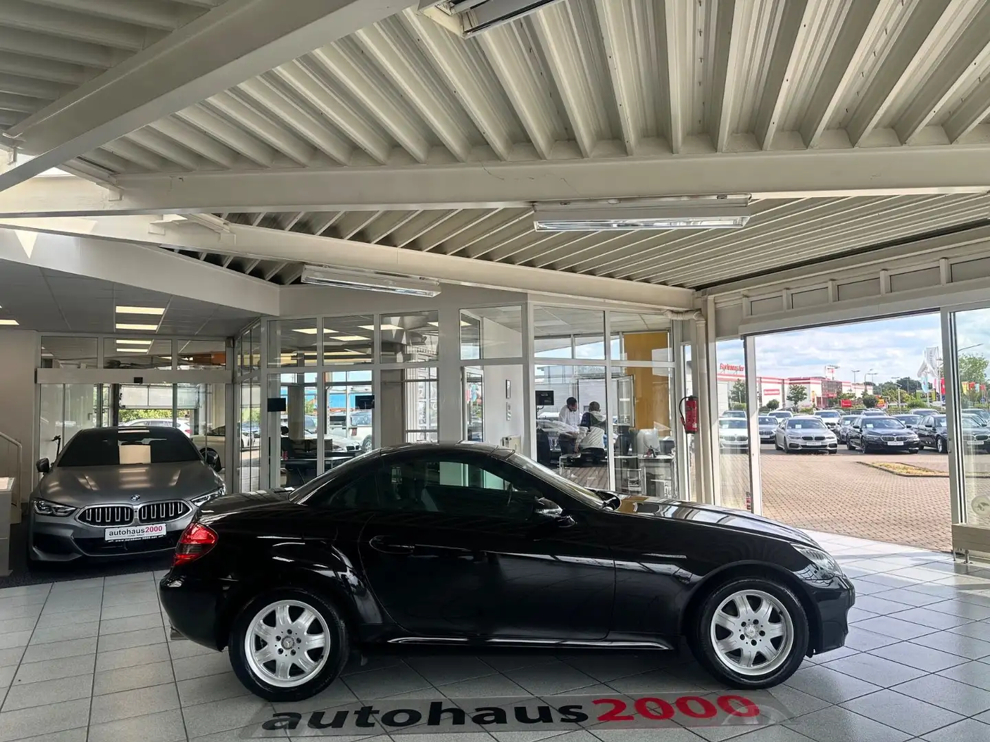 Mercedes-Benz SLK 200 Roadster Kompressor NAVI/PDC V-H/BT/TEMP Noir - 2