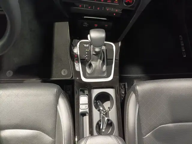 Kia Ceed view 13