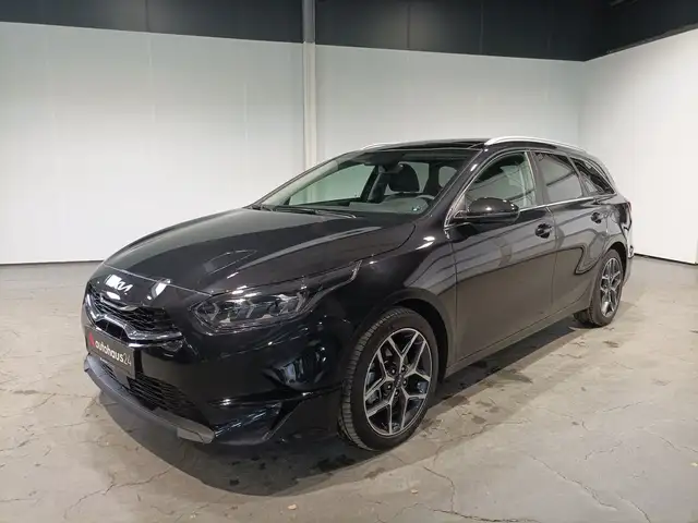 Kia Ceed view 3