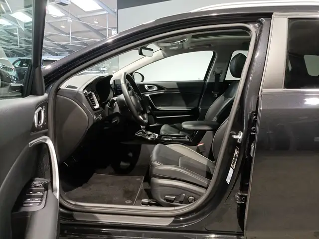 Kia Ceed view 8