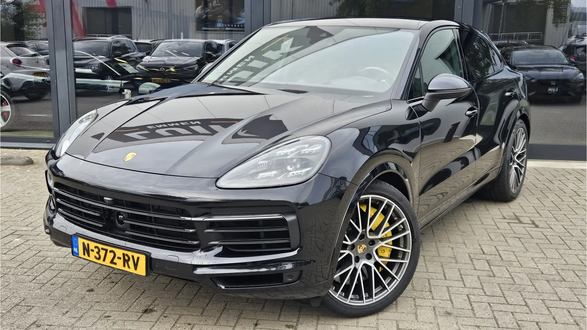 Porsche Cayenne Coupé 2.9 S + KERAMISCH + BURMESTER + SPORT Zwart - 2
