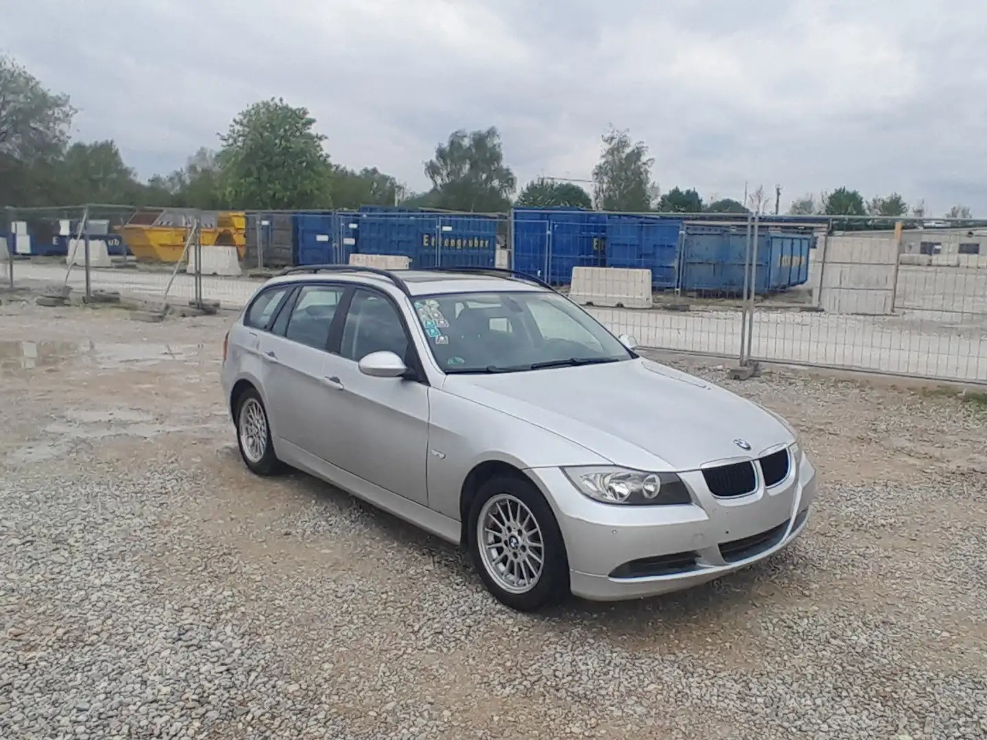 BMW 320 320i Touring*Leder/Panorama/Automatik* Argent - 1