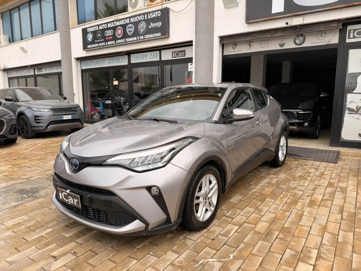 Toyota C-HR C-HR 1.8h Active e-cvt - foto 1