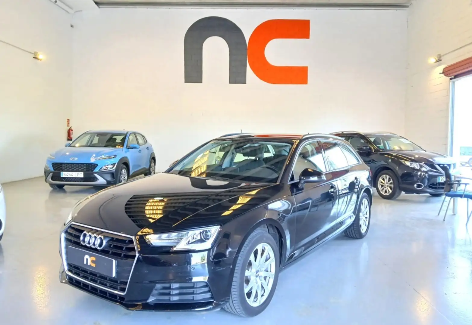 Audi A4 Familiar Automático de 5 Puertas Schwarz - 1
