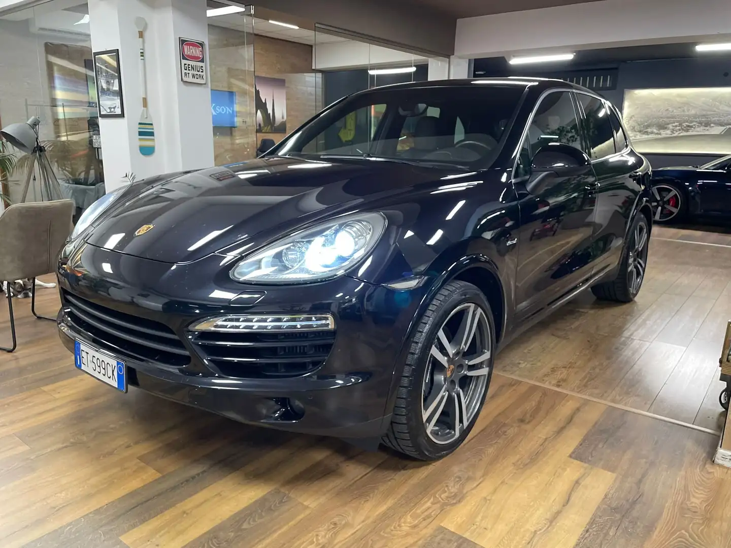 Porsche Cayenne Cayenne 3.0 V6 tdi 245cv tiptronic Noir - 1