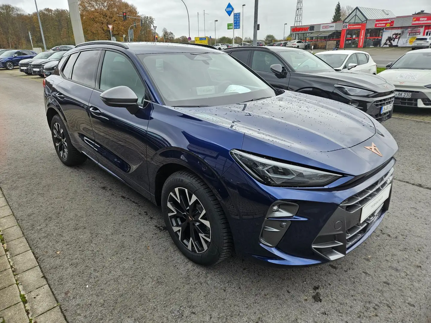 CUPRA Terramar 1.5 eTSI DSG *AHK*GJR*Alcantara* Azul - 2