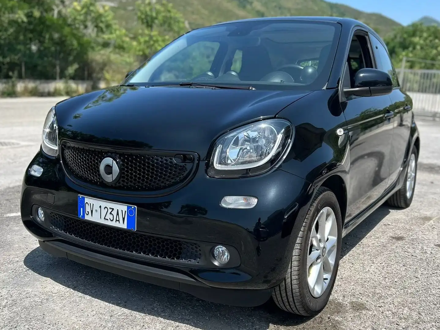 smart forFour Forfour 0.9 t Passion 90cv Negro - 1