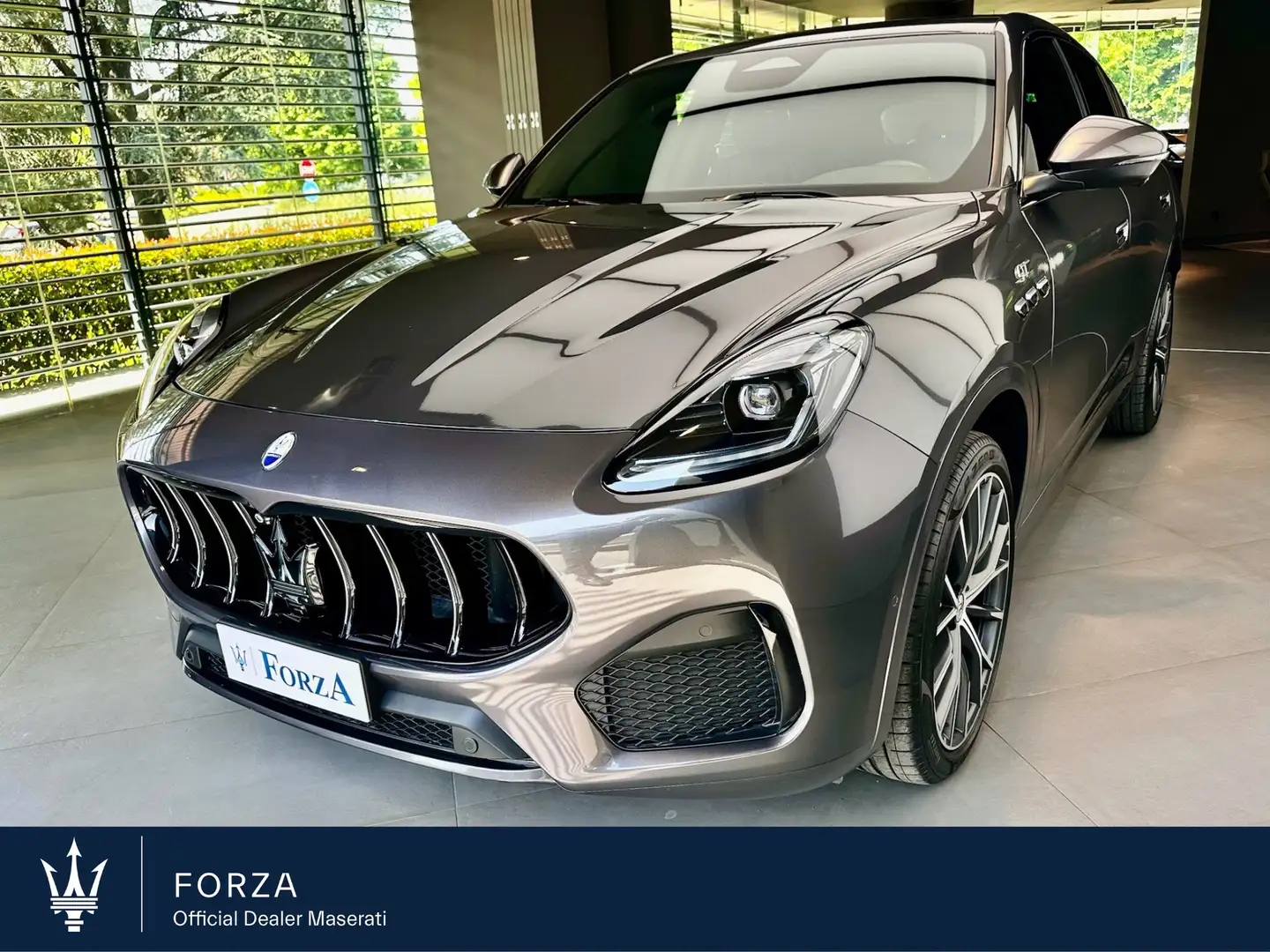 Maserati Grecale 2.0 mhev GT 300cv auto, Tel. 360°, Sport Pack Grigio - 1
