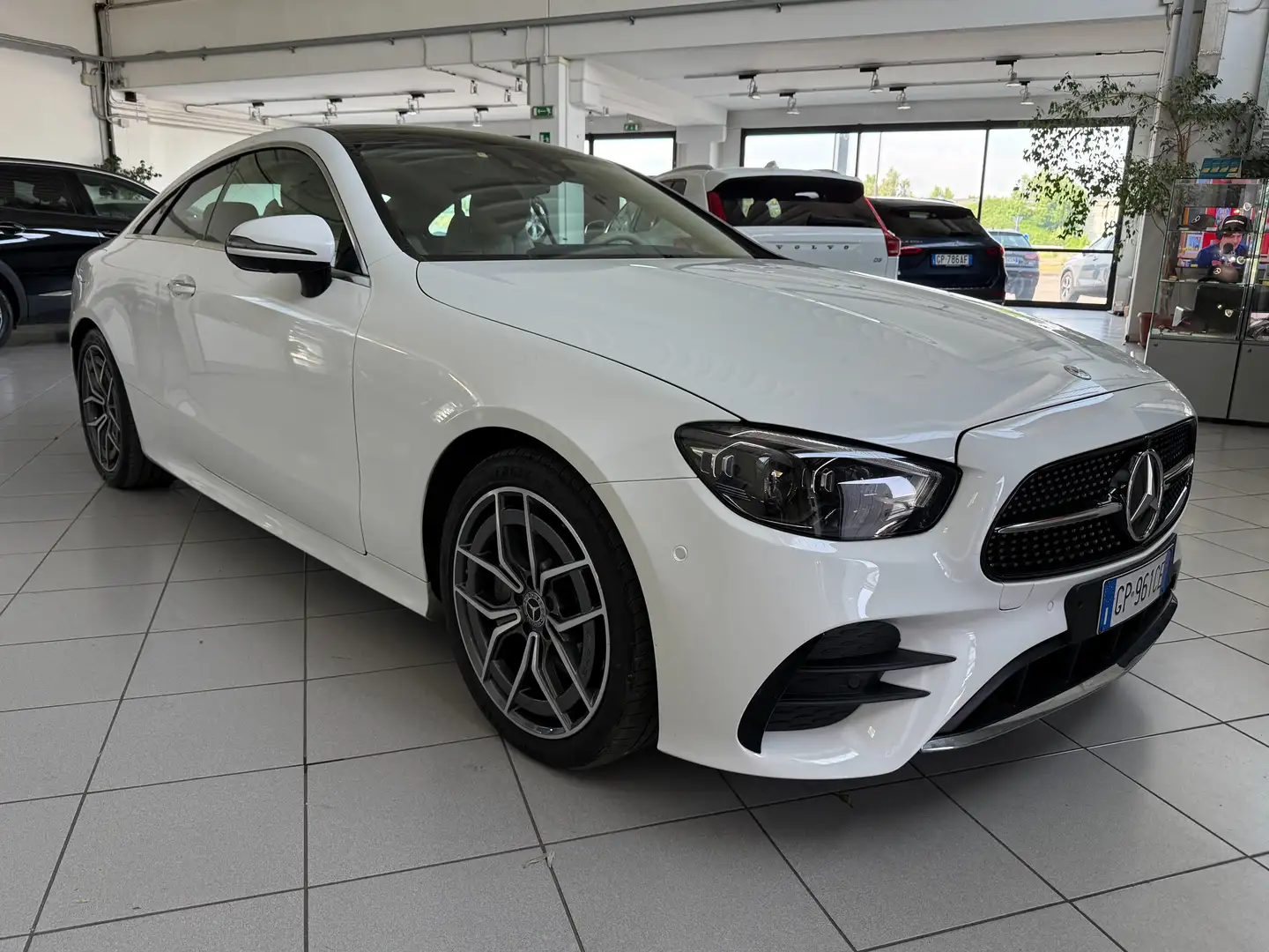 Mercedes-Benz E 220 E Coupe 220 d Premium Plus 4matic auto my20 Wit - 1