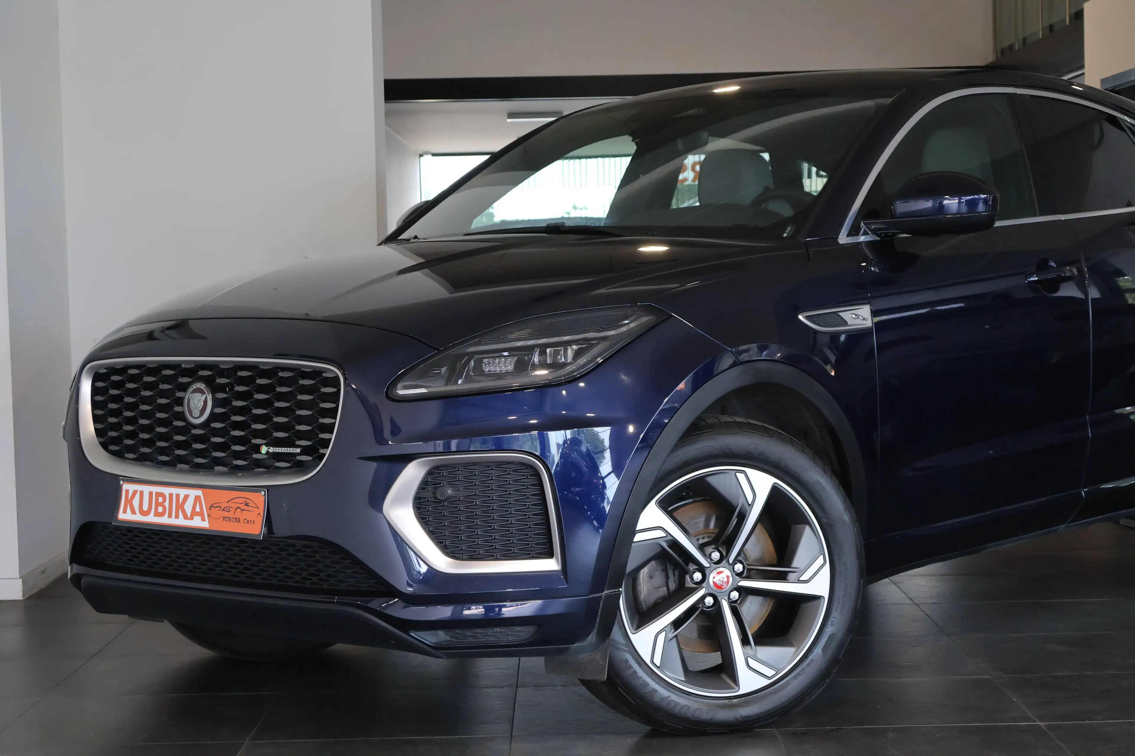 Jaguar E-Pace 1.5 T MHEV P160 R-Dynamic ACC LijnA. Memory Garantie* — photo 2