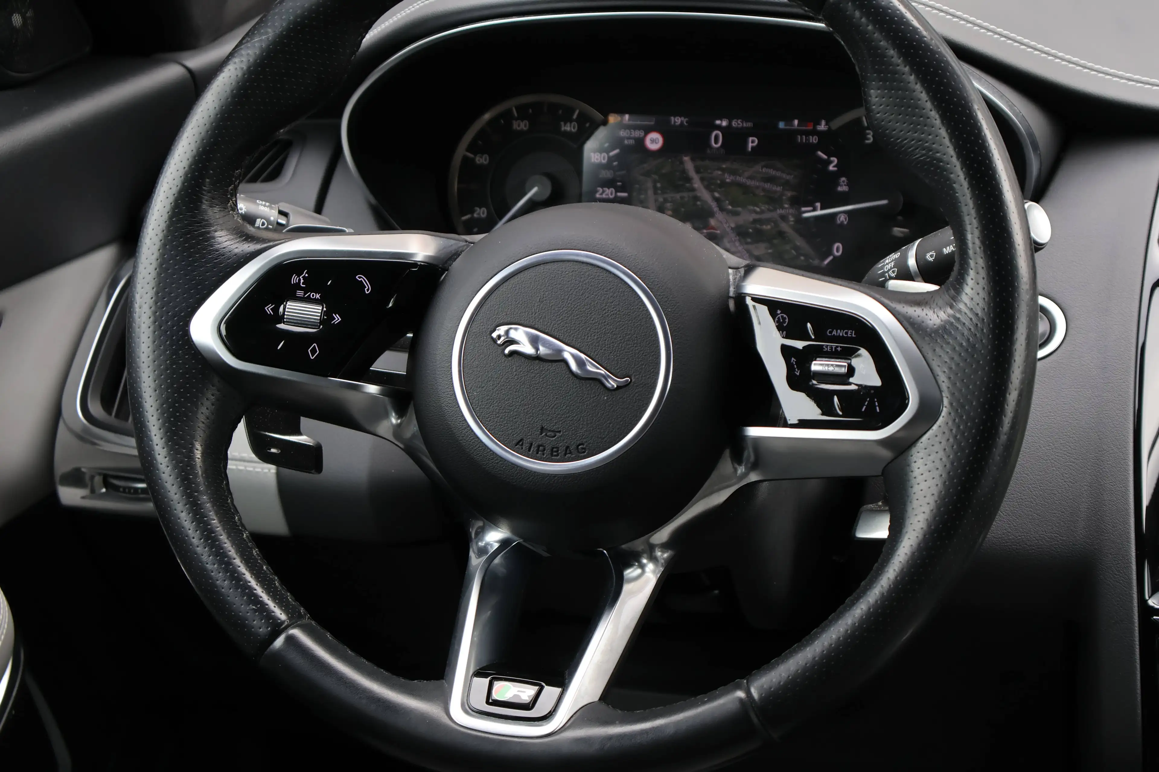 Jaguar E-Pace 1.5 T MHEV P160 R-Dynamic ACC LijnA. Memory Garantie* — photo 11