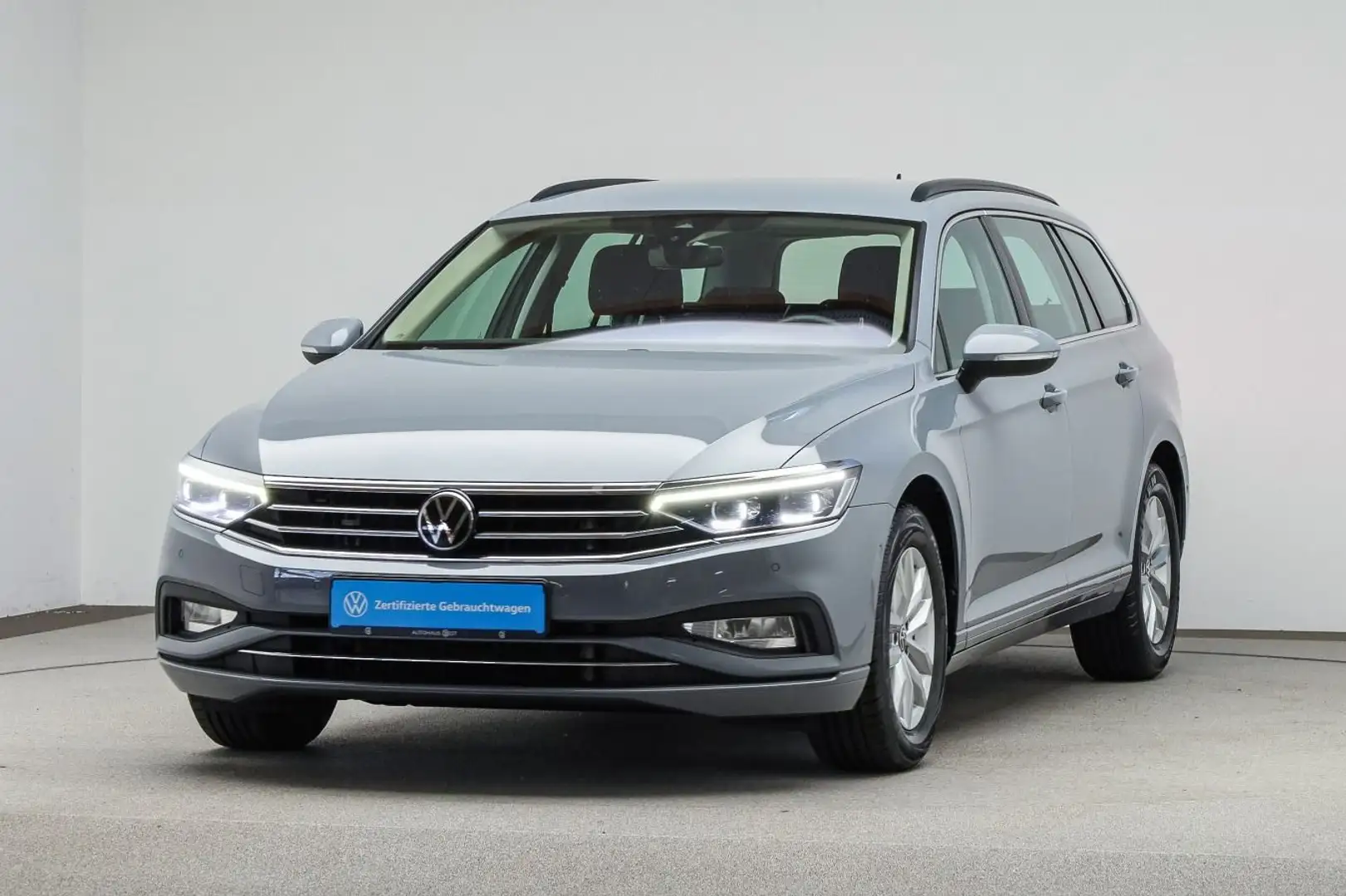 Volkswagen Passat Variant 2.0 TDI DSG BUSINESS*IQ.LIGHT*AHK Grau - 2