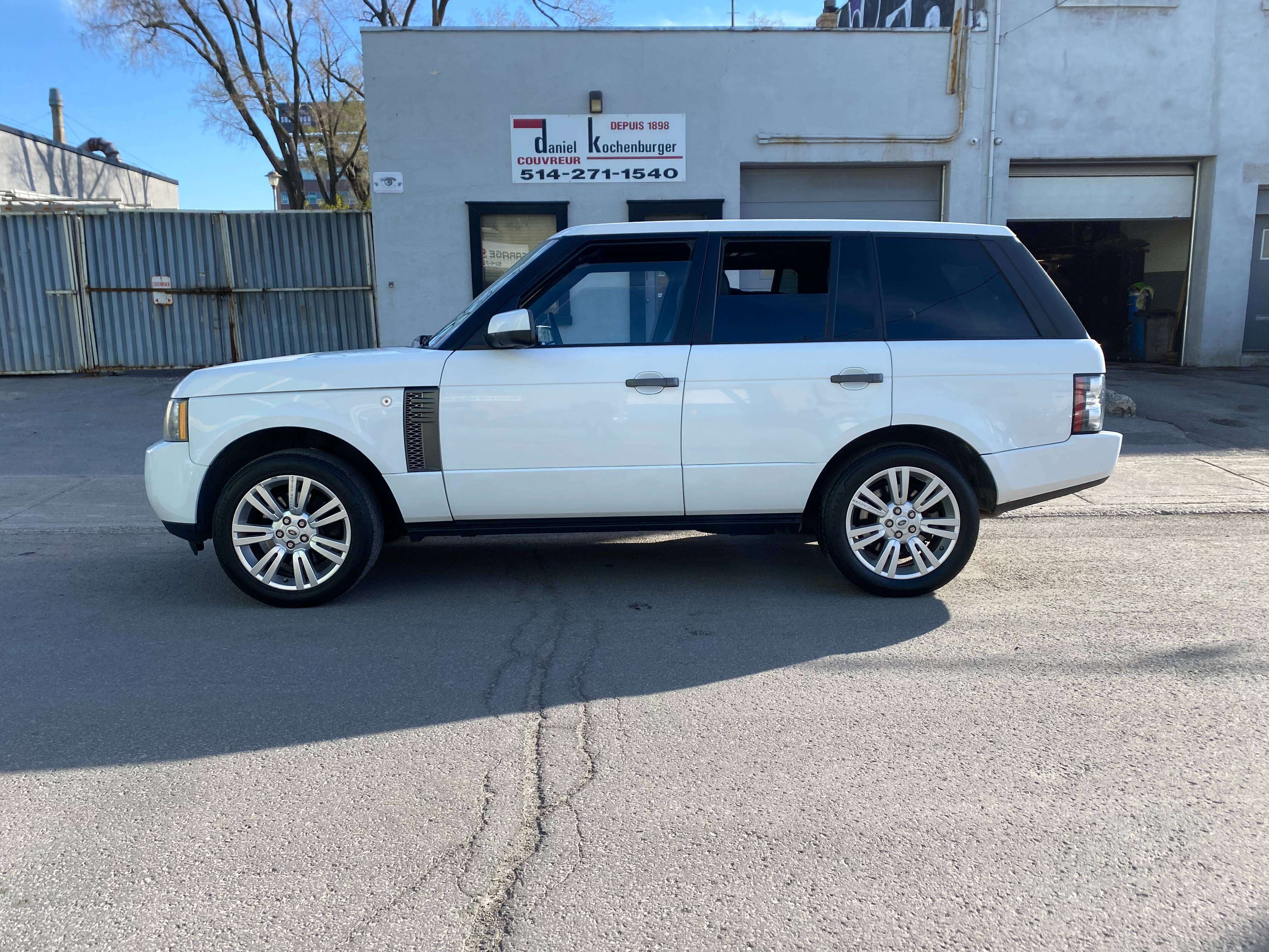 2011 Land Rover Range Rover 4WD 4dr HSE thumb 11