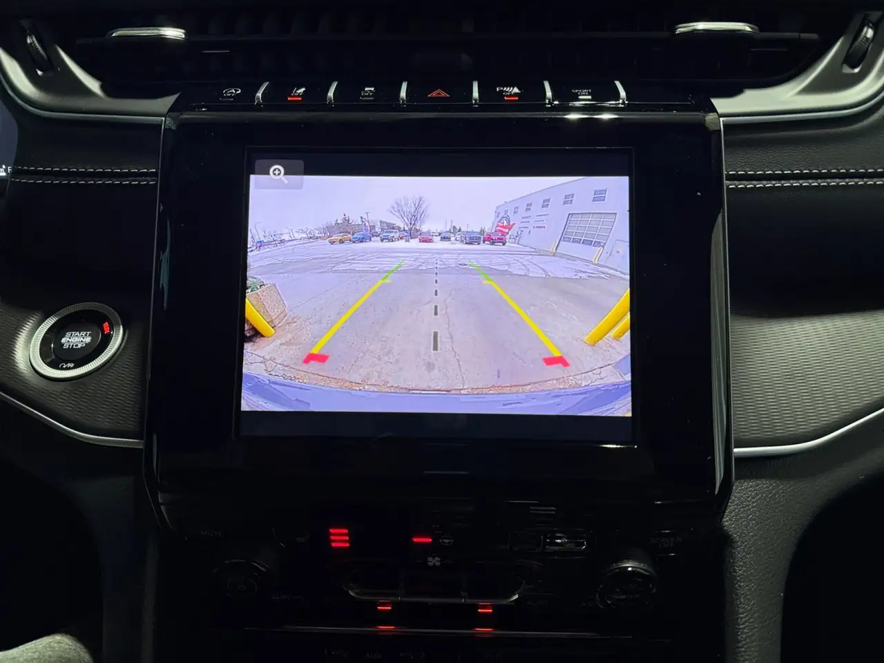 Jeep Grand Cherokee снимка Jeep Grand Cherokee