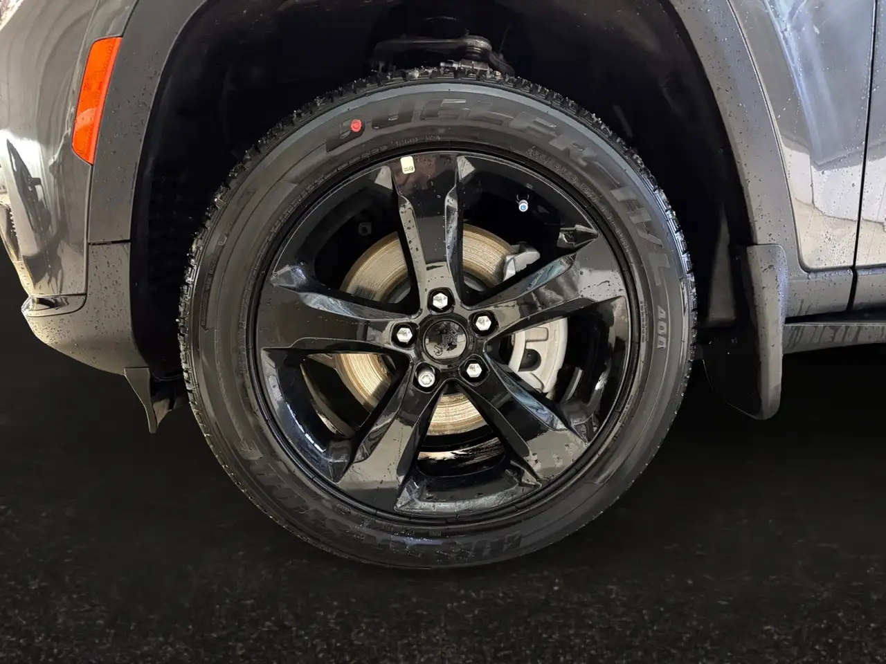 Jeep Grand Cherokee снимка Jeep Grand Cherokee