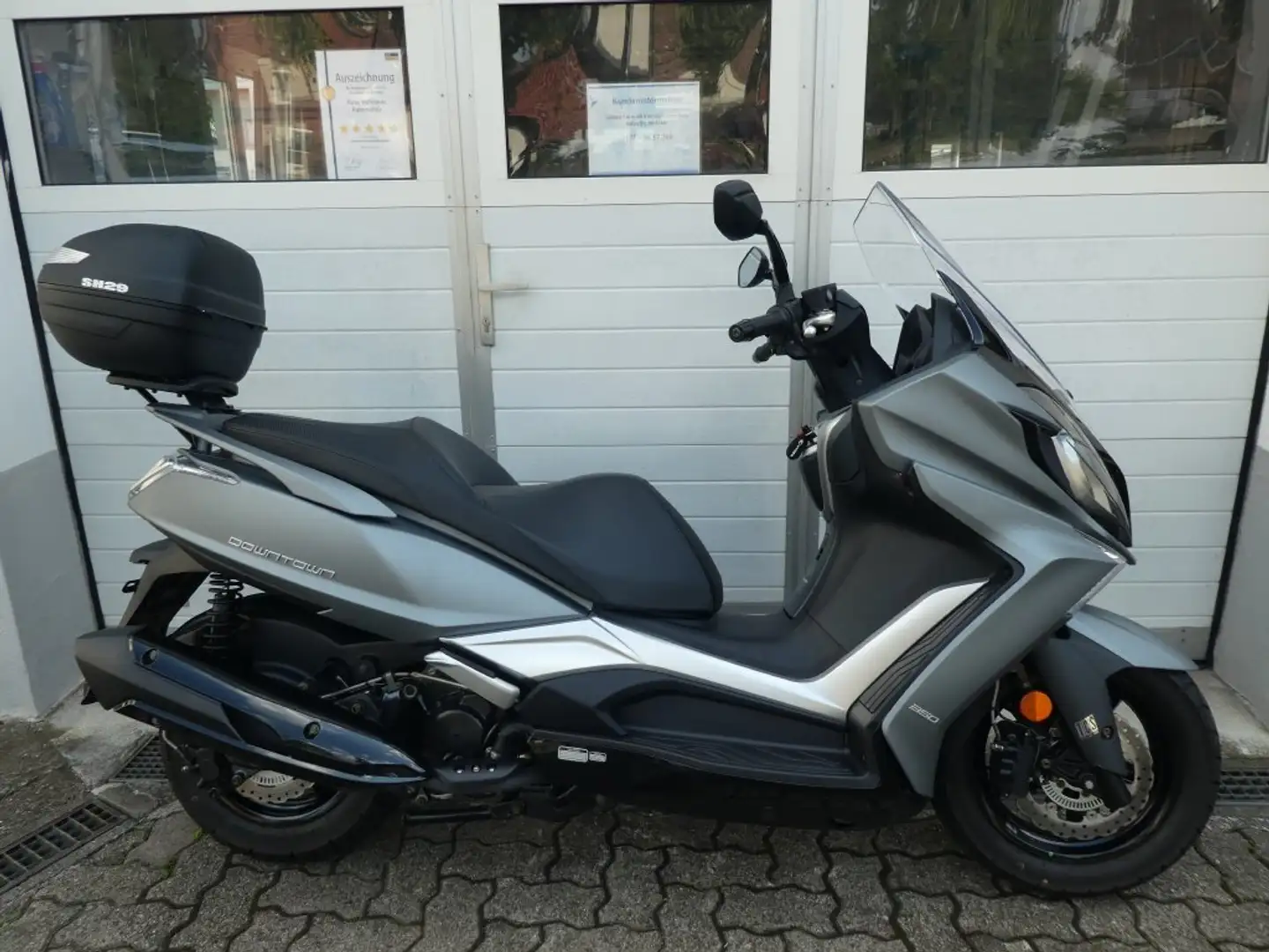 Kymco Downtown 350i New Downtown TCS, 1.Hand, nur 2800 Km, Service neu crna - 1