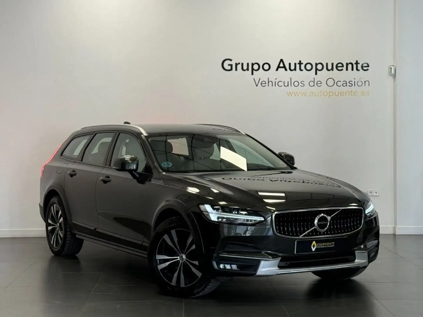 Volvo V90 D4 AWD AUTO Gris - 1