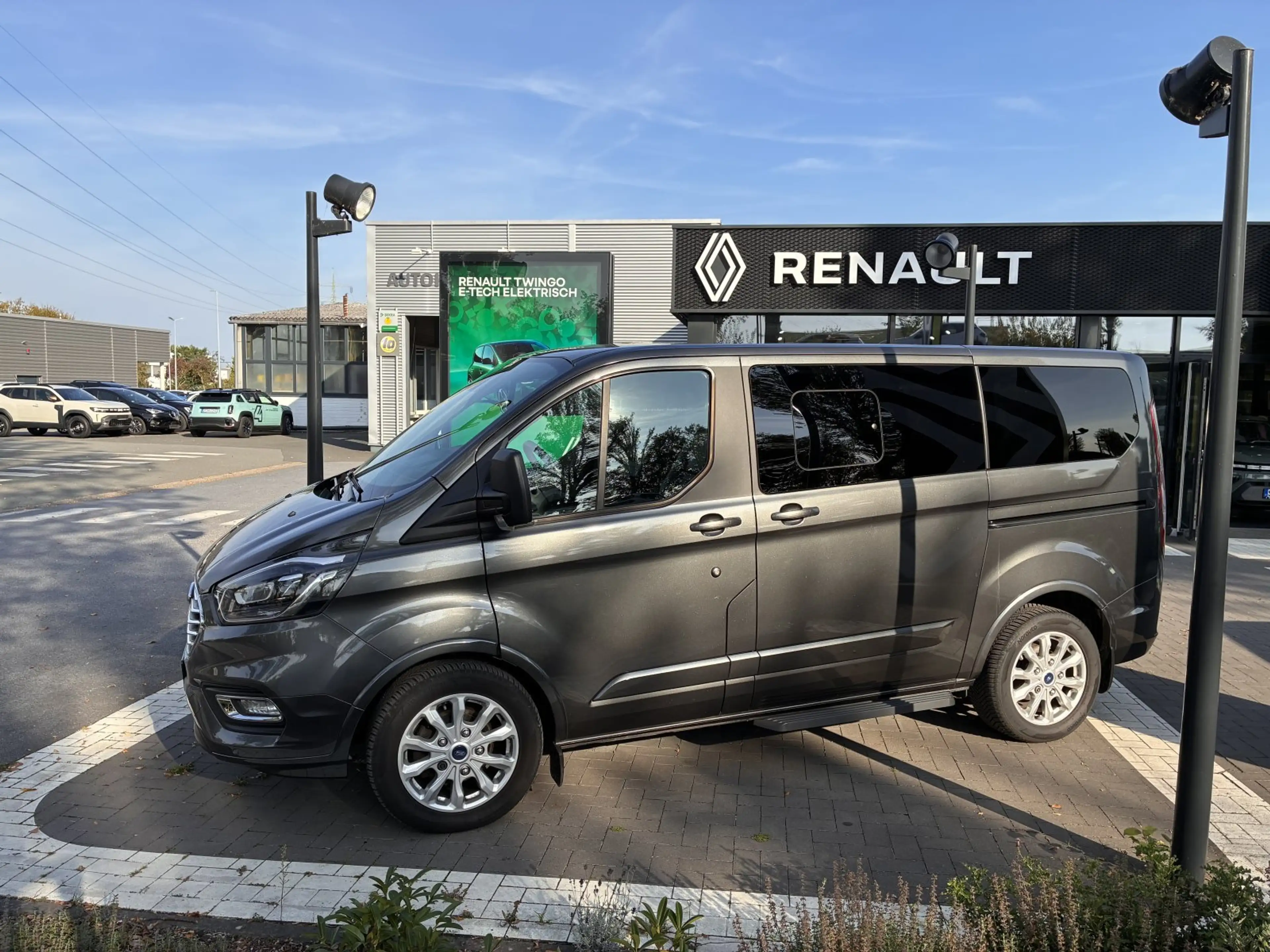 Ford Tourneo Custom 2.0 TDCi 310 L1 Titanium EURO 6d-TE 8-Sitze — photo 3