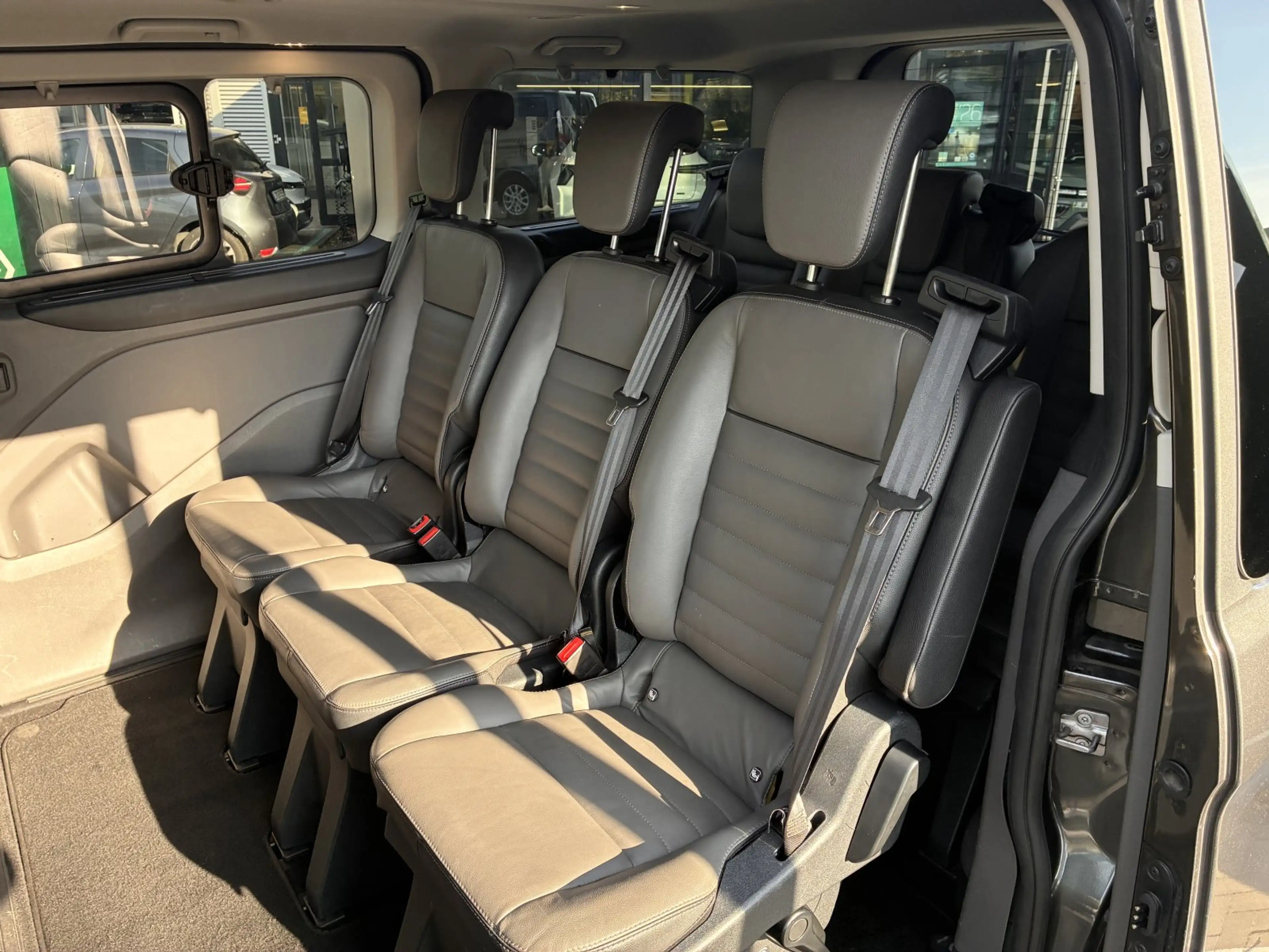 Ford Tourneo Custom 2.0 TDCi 310 L1 Titanium EURO 6d-TE 8-Sitze — photo 12