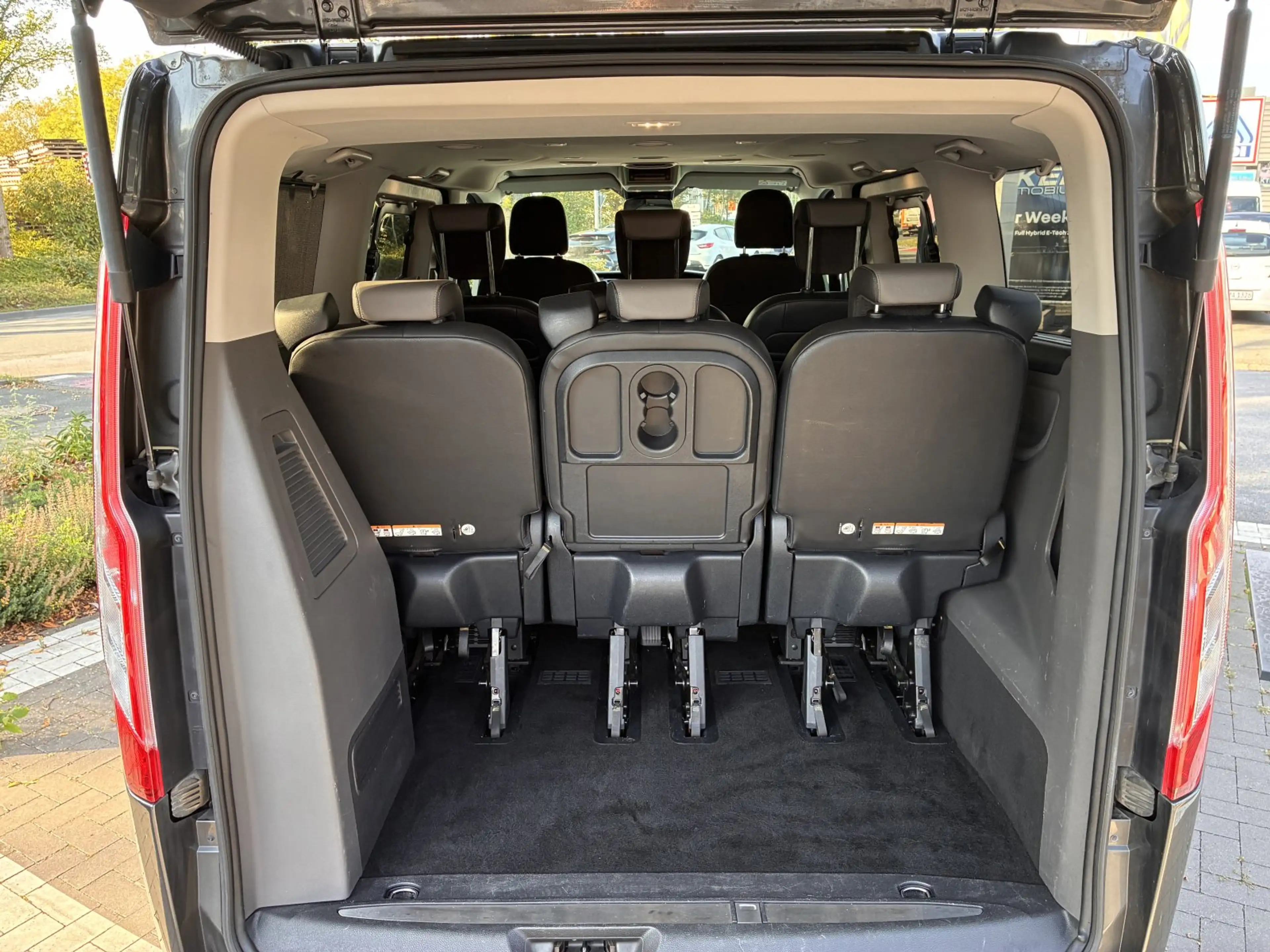 Ford Tourneo Custom 2.0 TDCi 310 L1 Titanium EURO 6d-TE 8-Sitze — photo 14