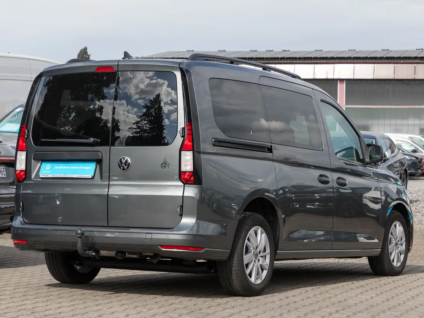 Volkswagen Caddy 2.0 TDI 4M LIFE AHK NAVI PDC Grau - 2