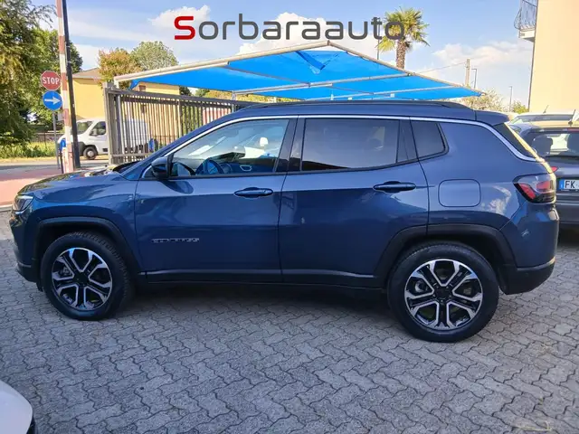 Jeep Compass view 3