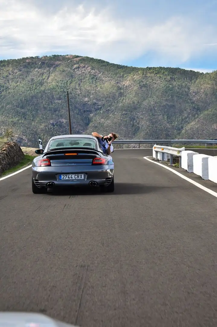 Porsche 996 Turbo Gris - 2
