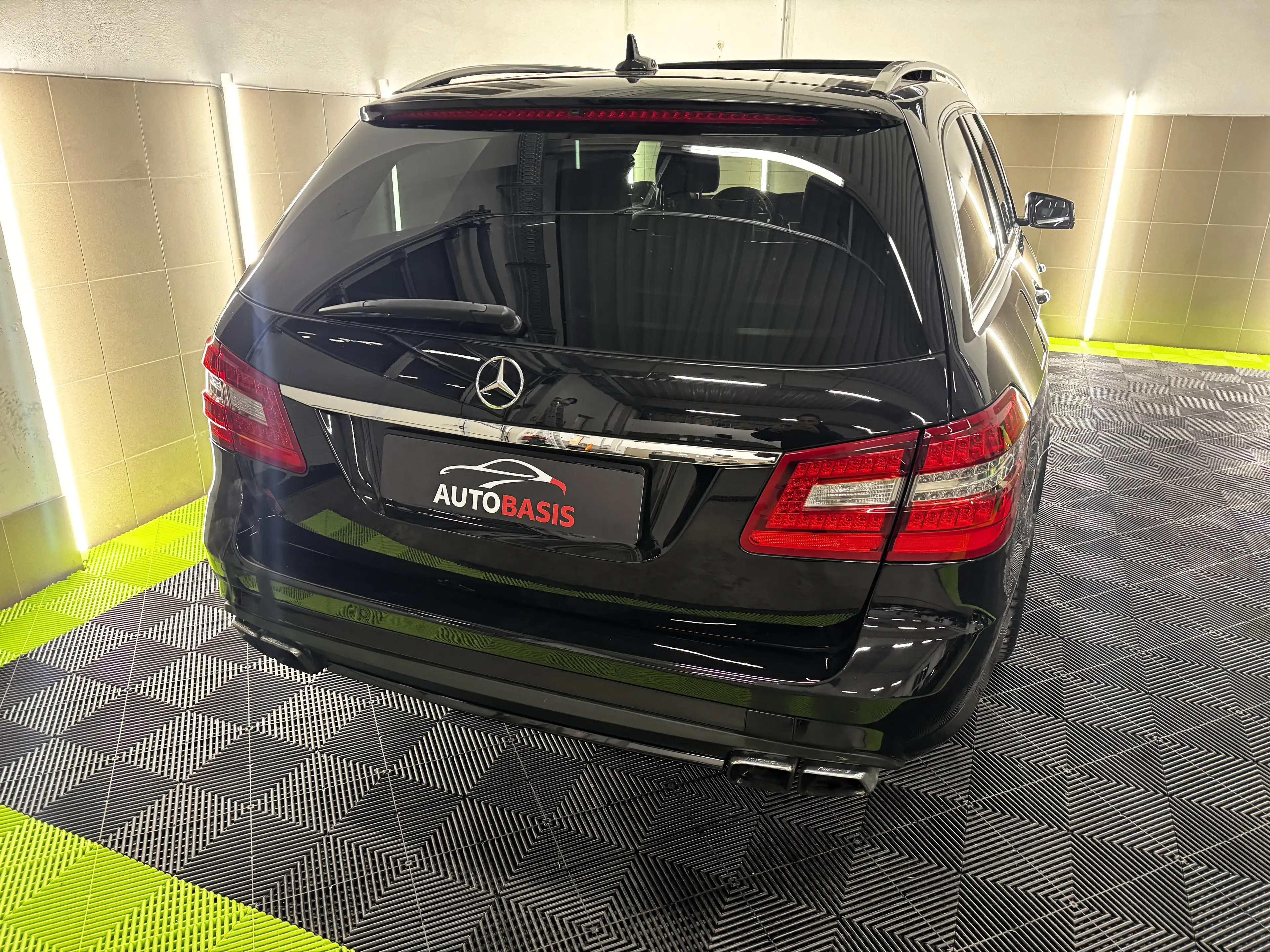 Mercedes-Benz E 63 AMG E 63 AMG T B&O/Panorama/Nappa/Night-Vision/VOLL — photo 12