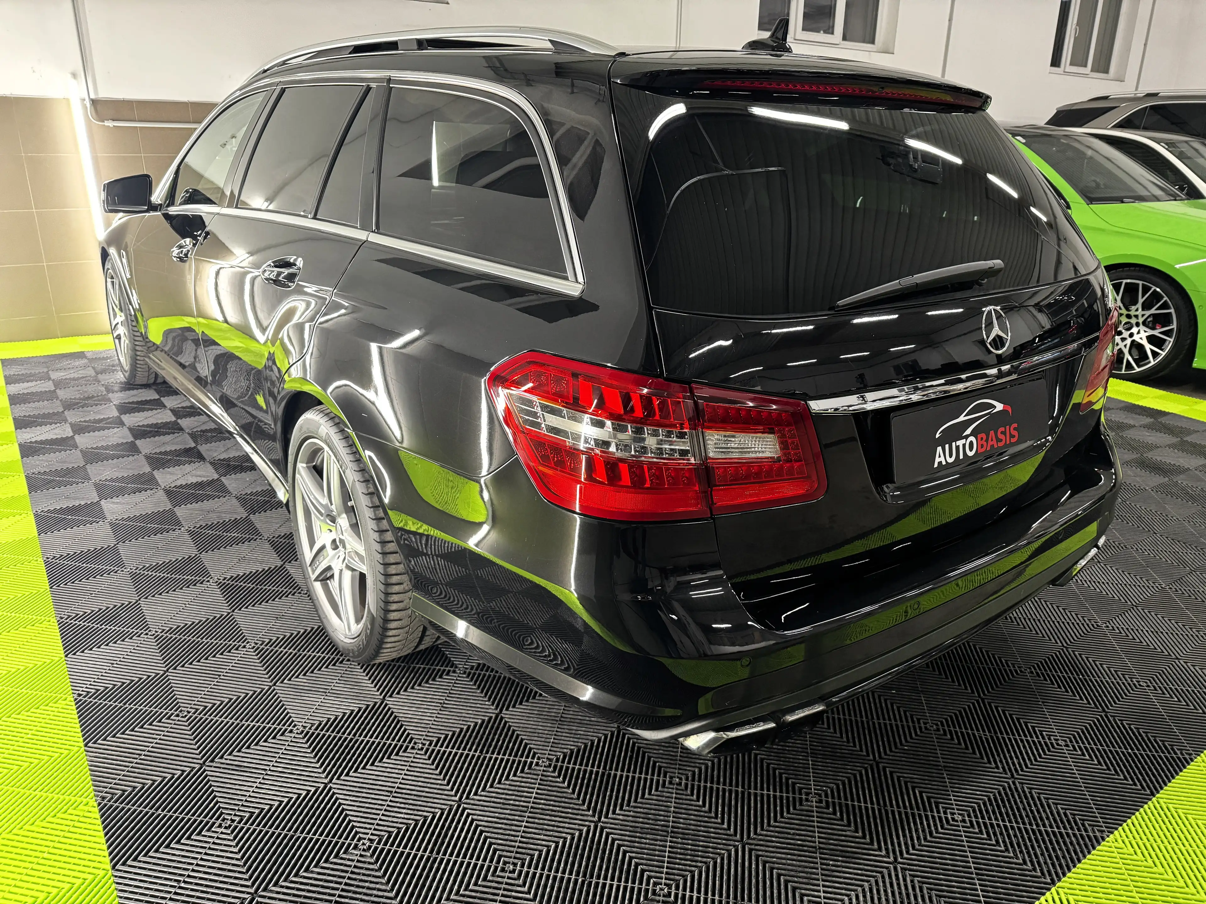 Mercedes-Benz E 63 AMG E 63 AMG T B&O/Panorama/Nappa/Night-Vision/VOLL — photo 13
