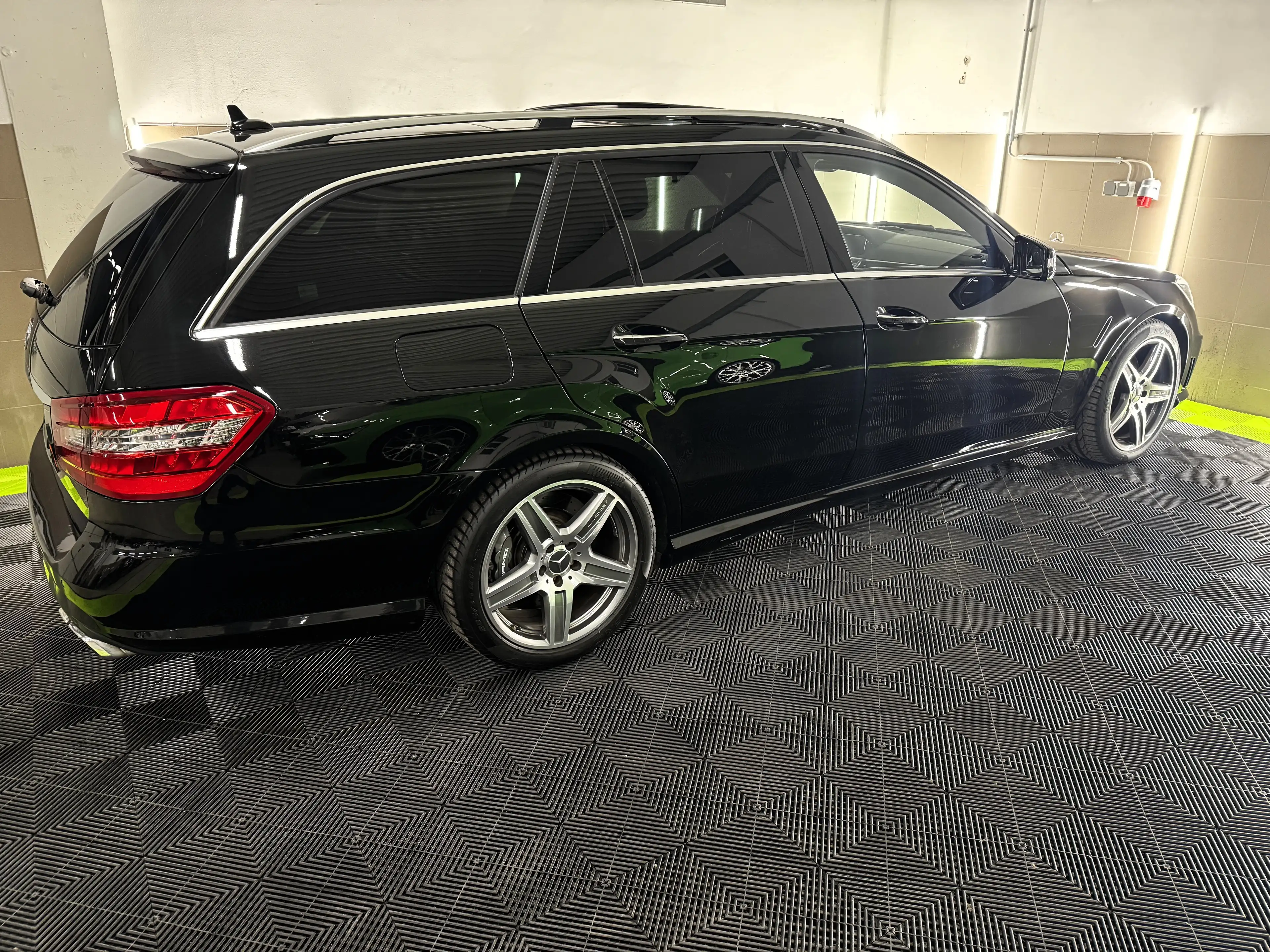 Mercedes-Benz E 63 AMG E 63 AMG T B&O/Panorama/Nappa/Night-Vision/VOLL — photo 11