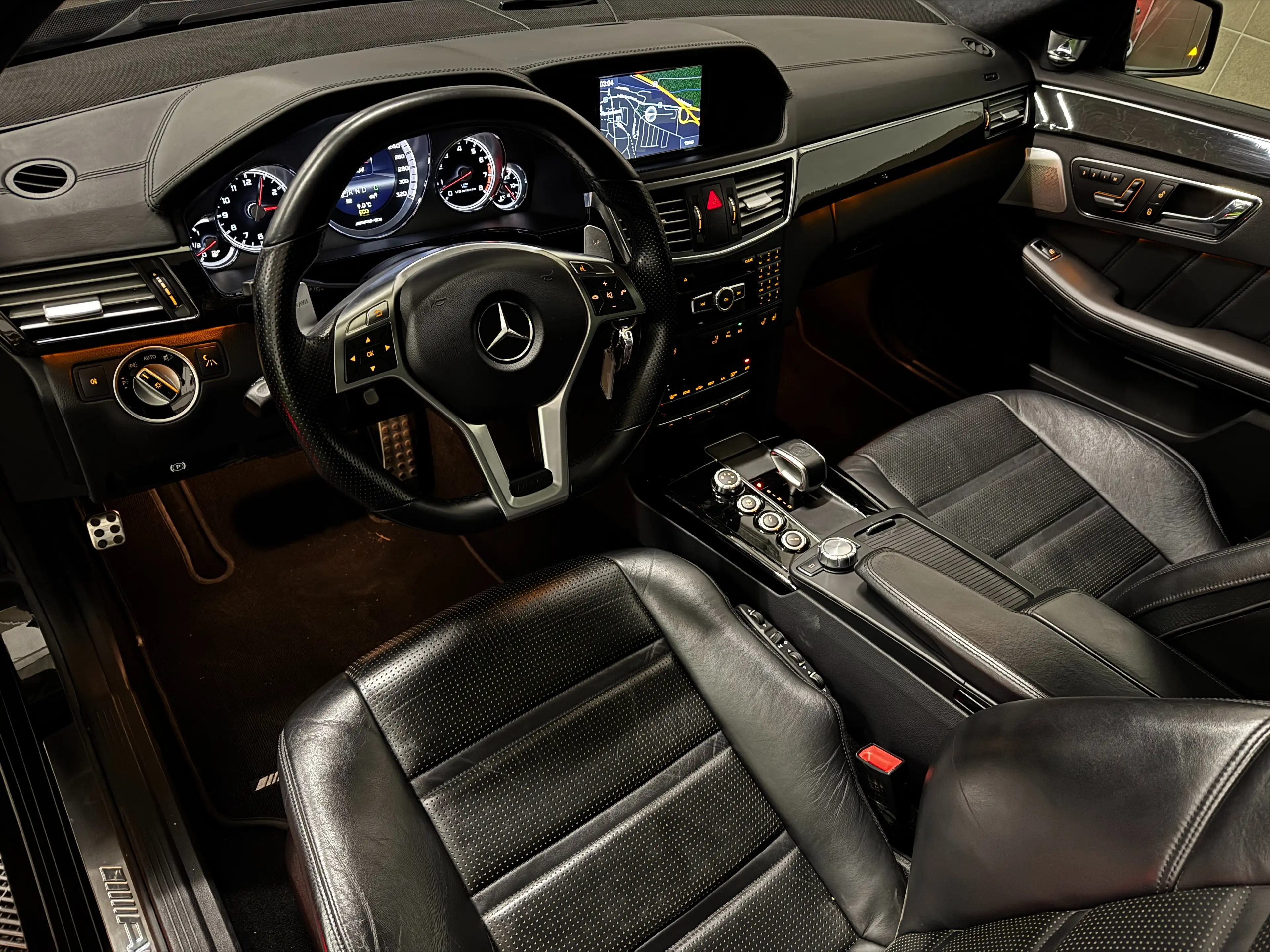 Mercedes-Benz E 63 AMG E 63 AMG T B&O/Panorama/Nappa/Night-Vision/VOLL — photo 14