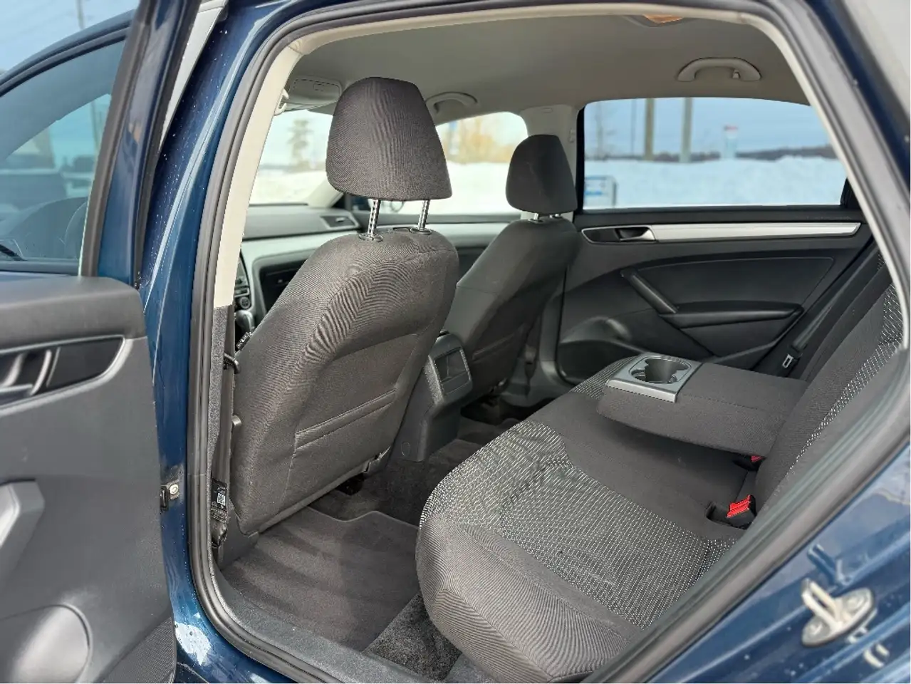 Volkswagen Passat photo Volkswagen Passat