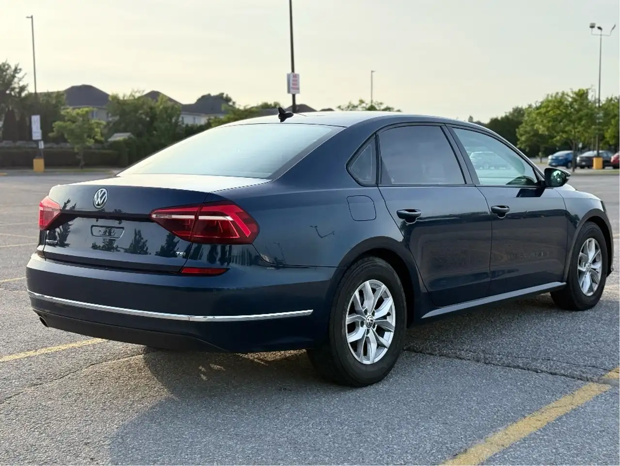 Volkswagen Passat photo Volkswagen Passat