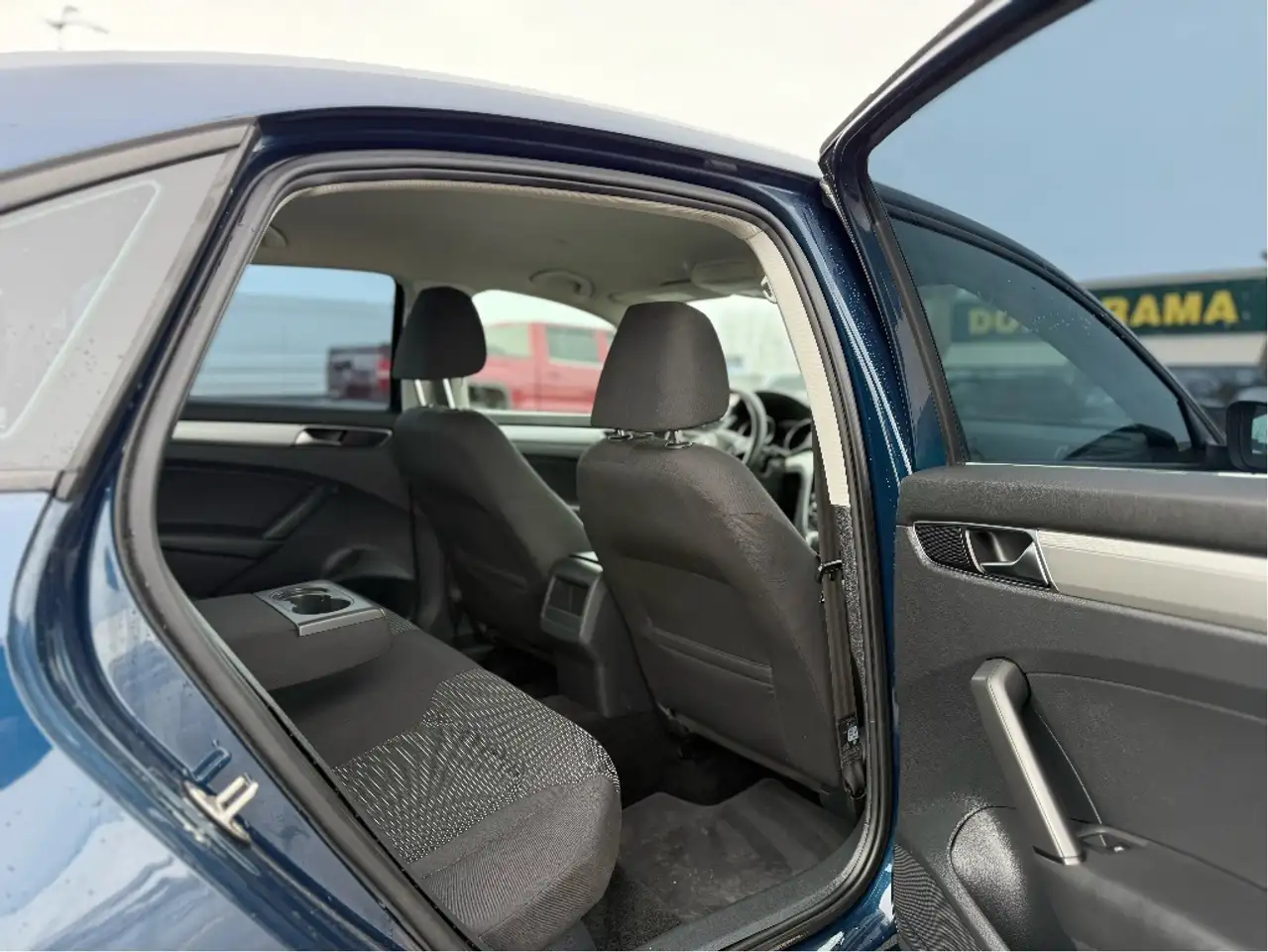 Volkswagen Passat photo Volkswagen Passat