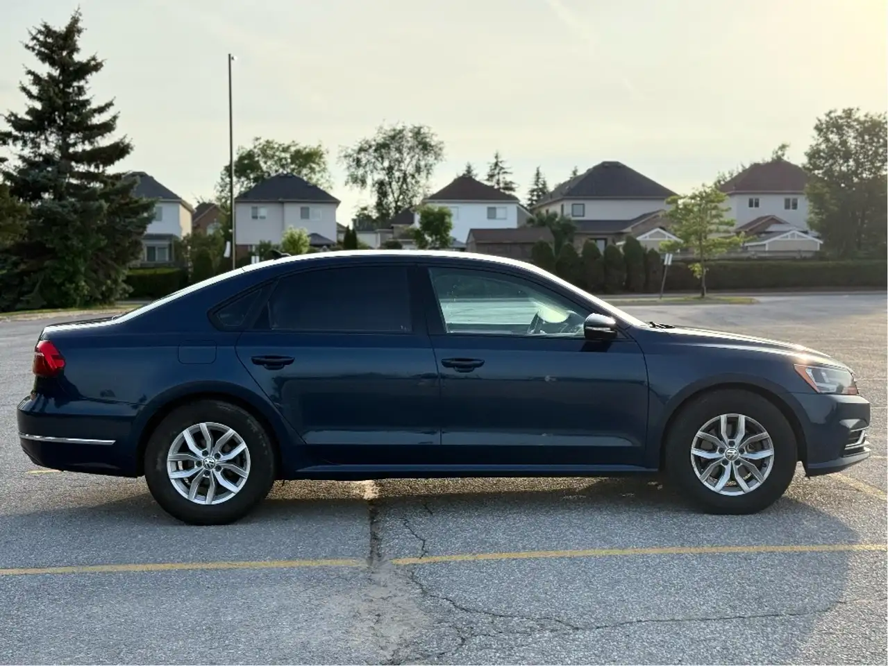 Volkswagen Passat photo Volkswagen Passat
